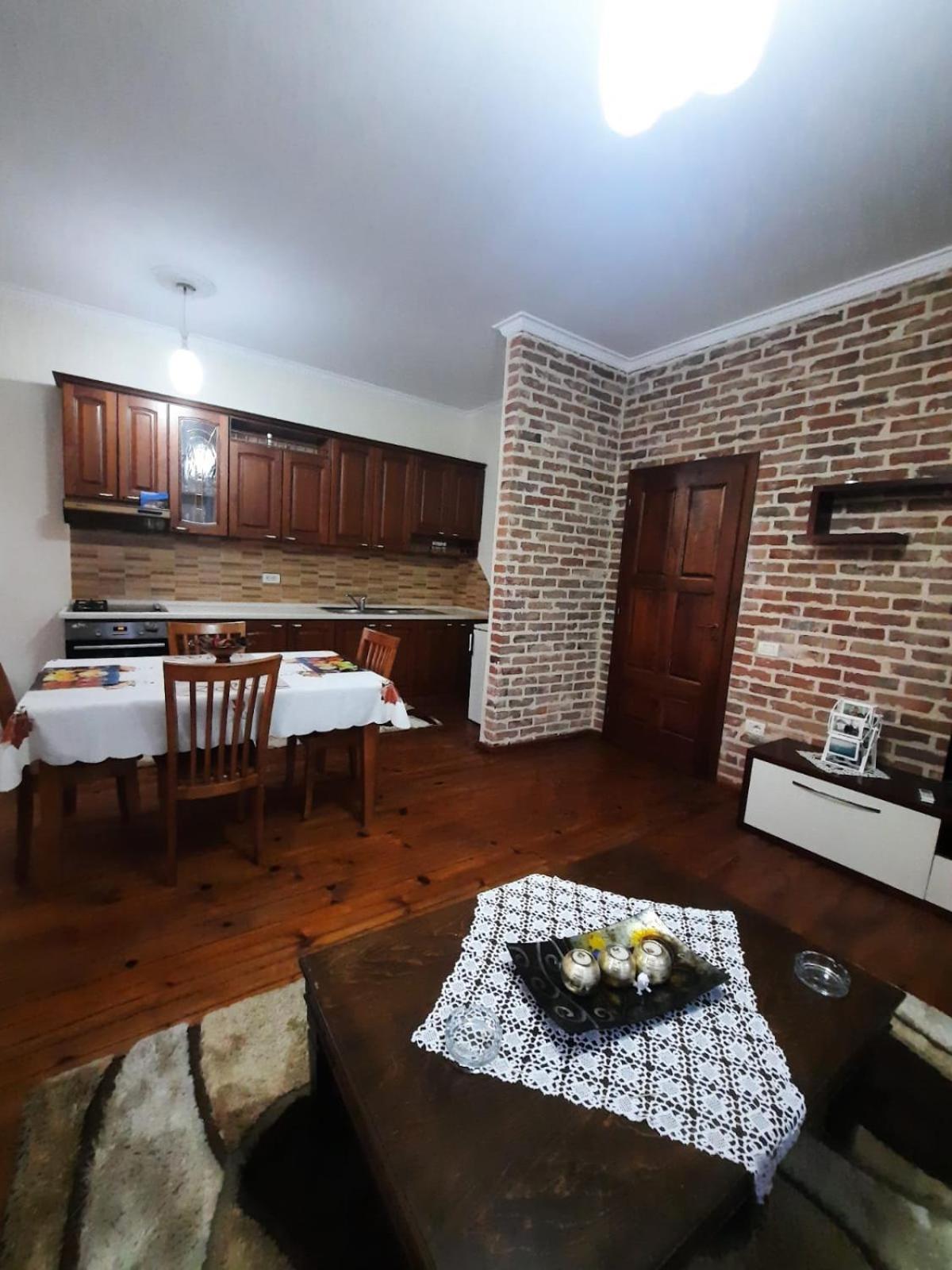 Guesthouse Ndroq