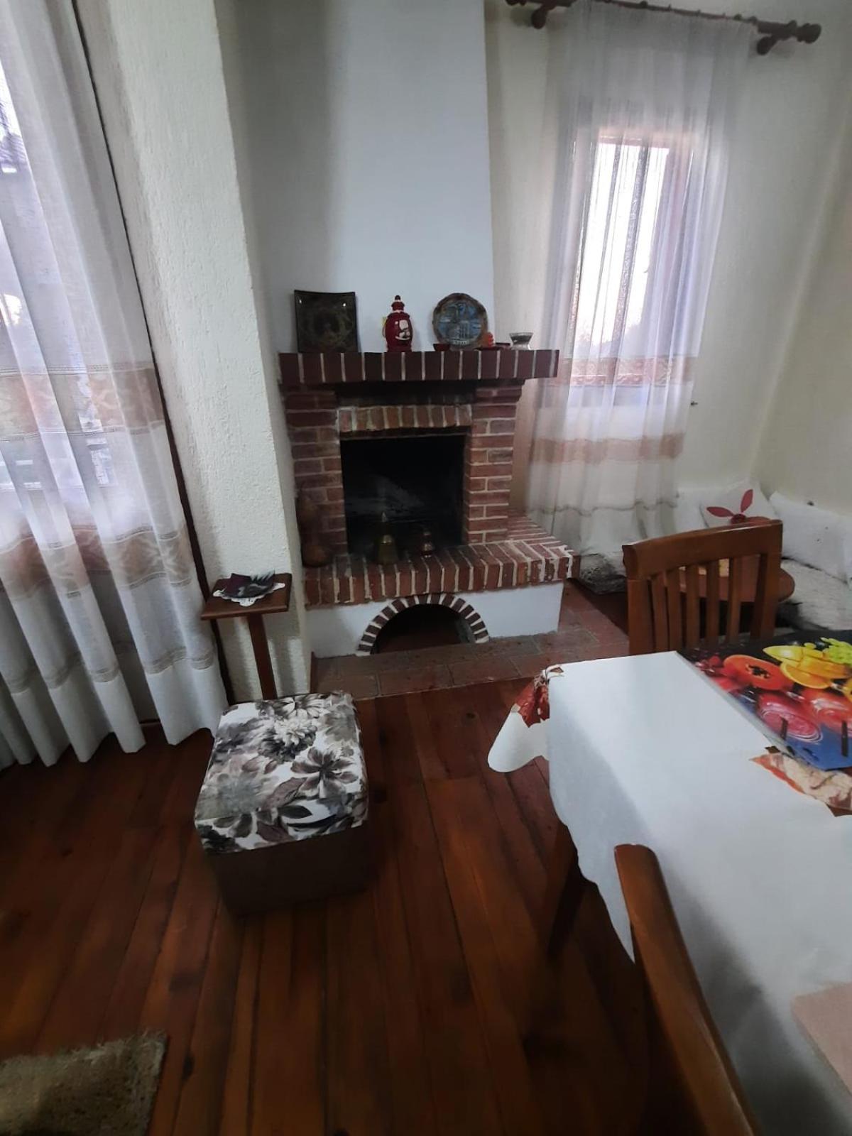 Guesthouse Ndroq