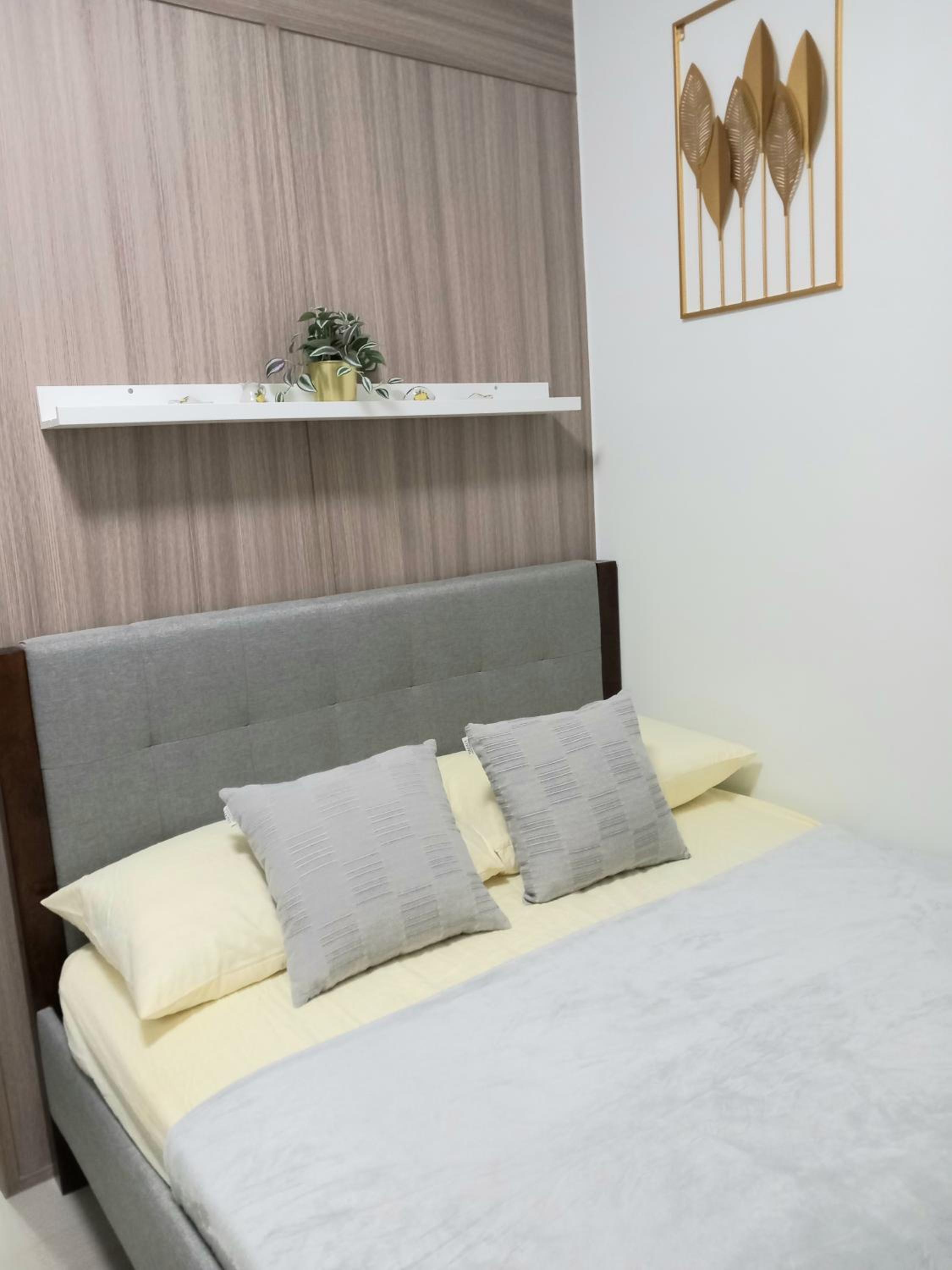 Shore 2 Condo unit near MOA view 2