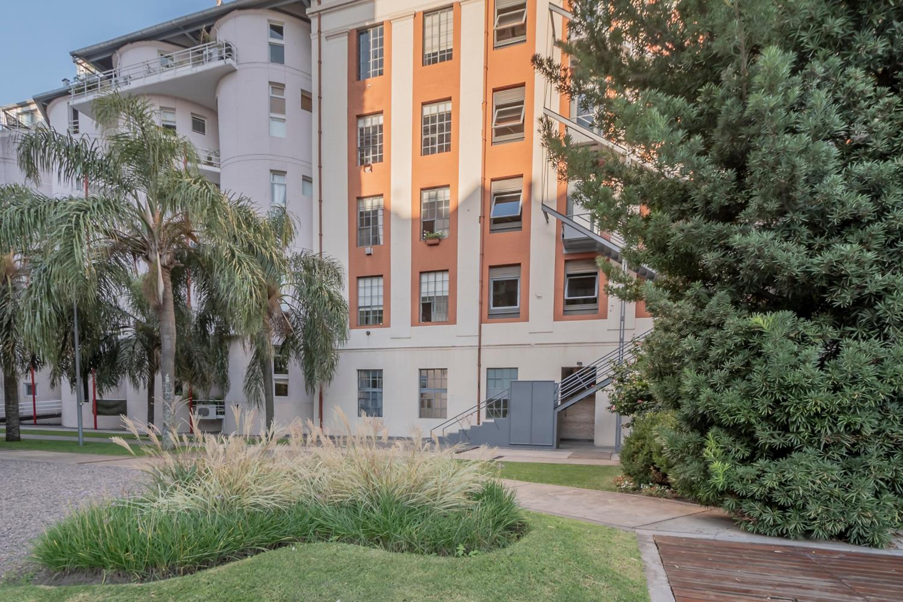 A Palemro Hollywood Loft Premium