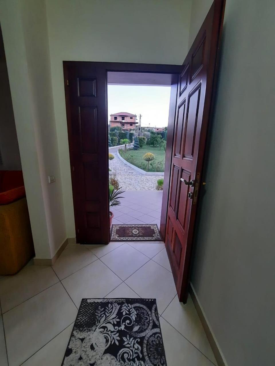 Guesthouse Ndroq