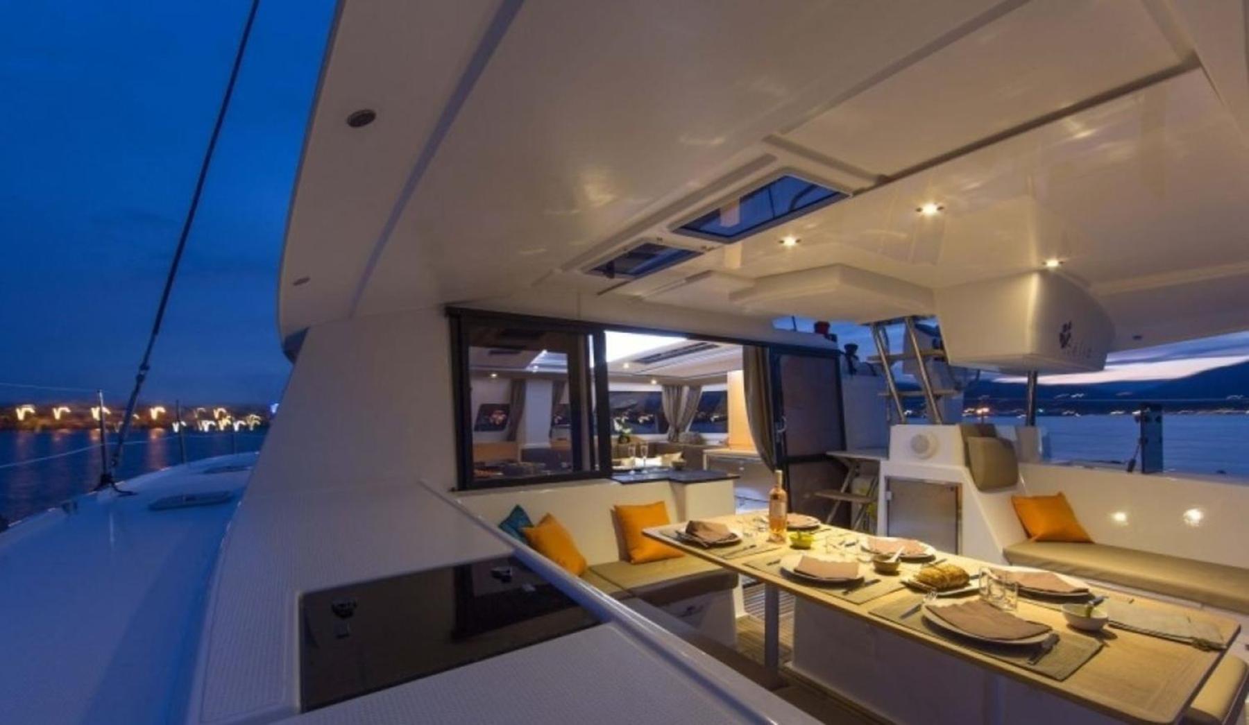 Placencia Sailing Catamaran Day Charter « Gingembre »