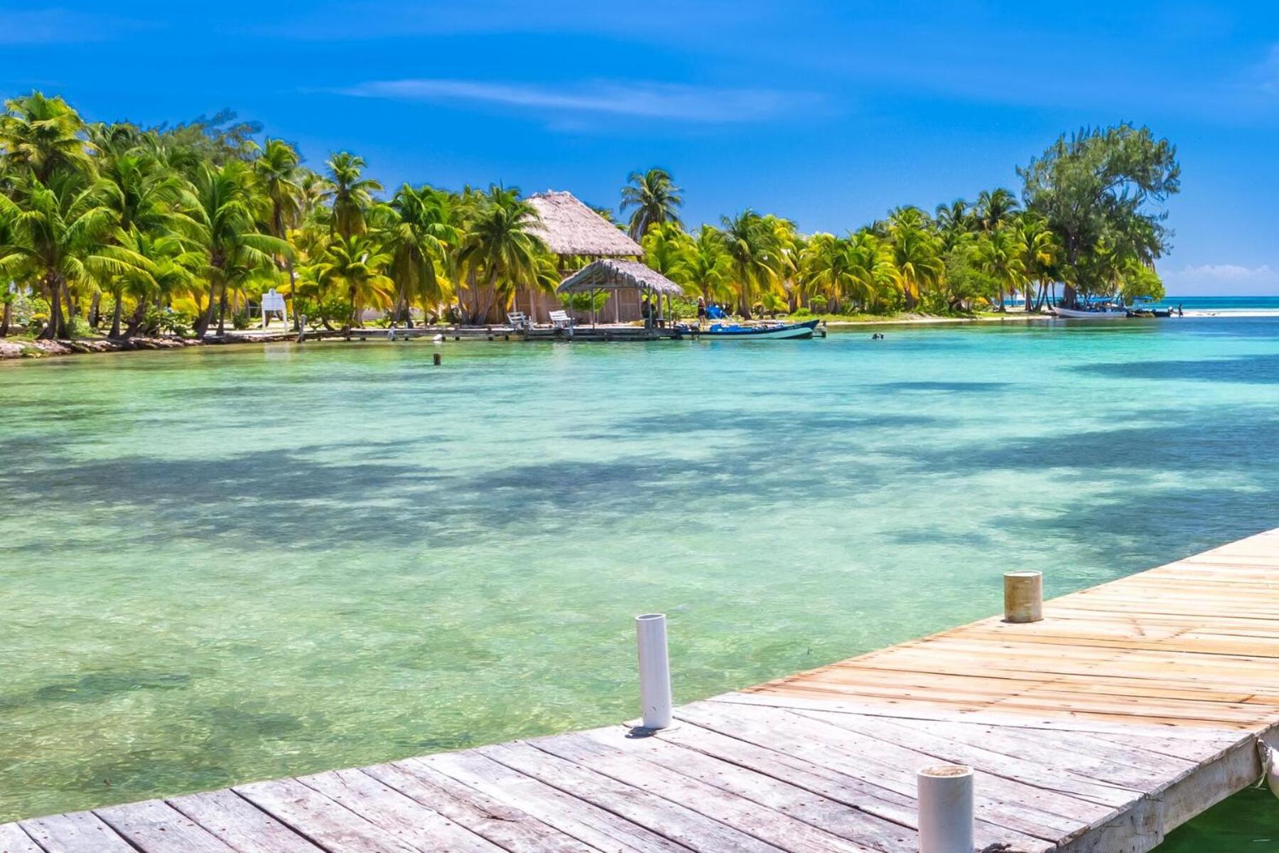 Placencia Sailing Catamaran Day Charter « Gingembre »