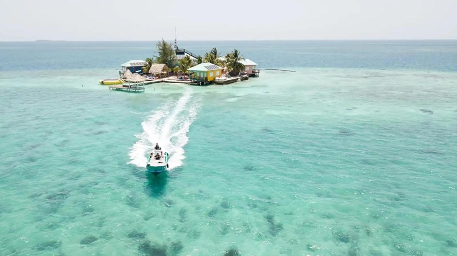 Placencia Sailing Catamaran Day Charter « Gingembre »