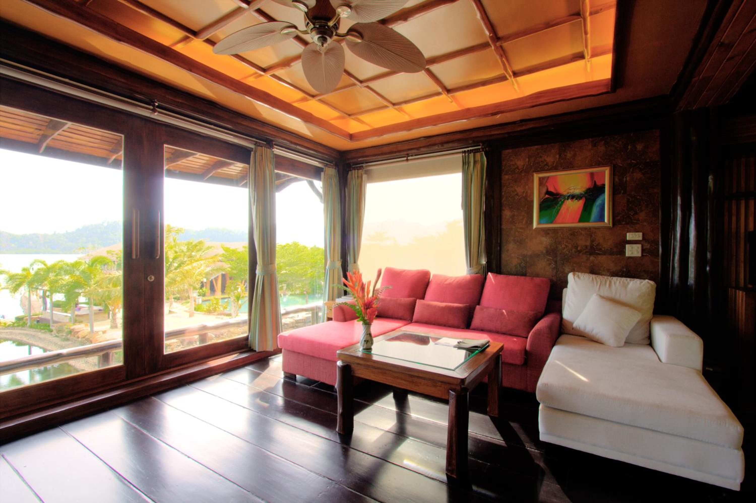 Parama Koh Chang