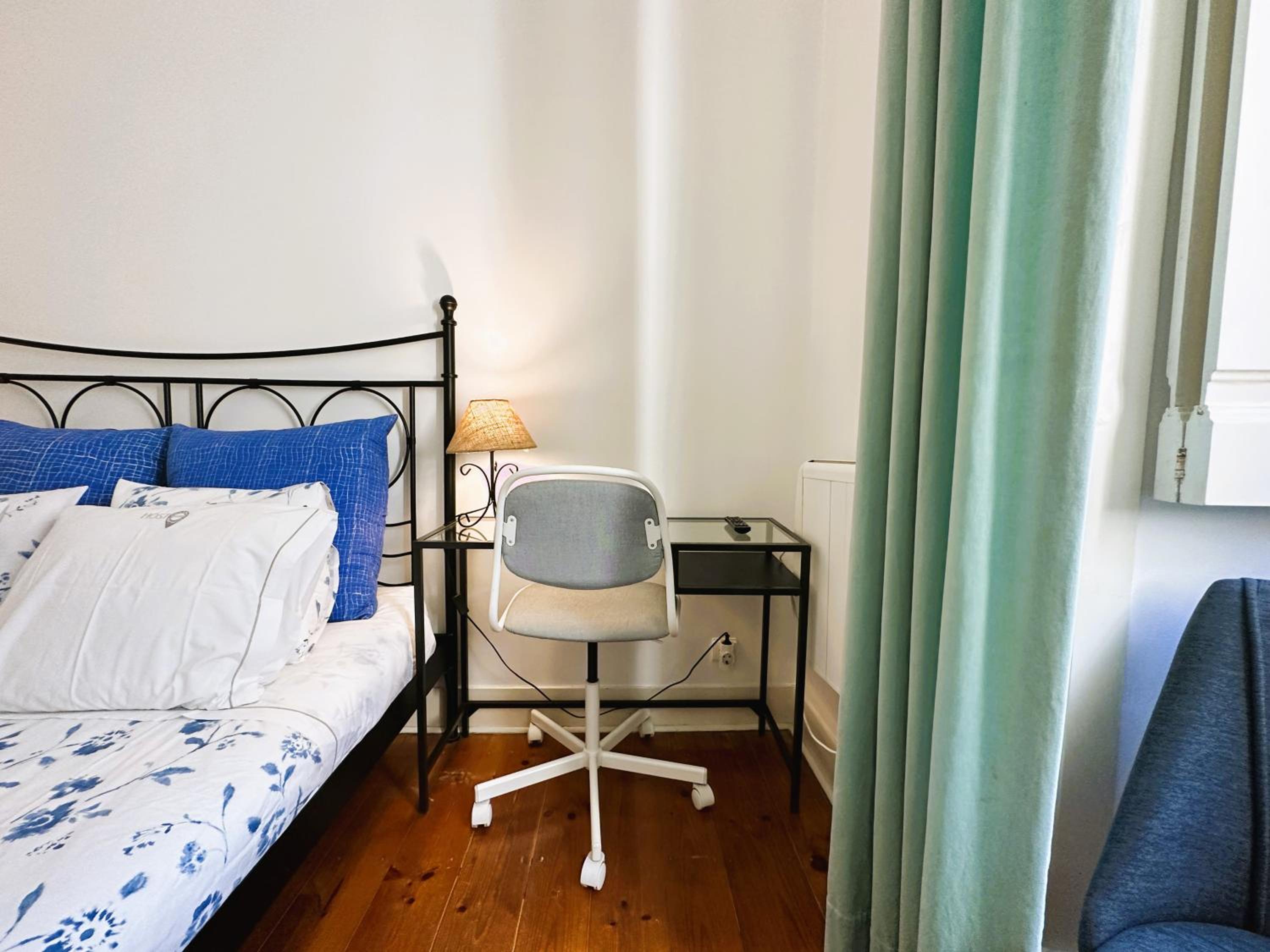 Estrela Charming Rooms by HOST-POINT