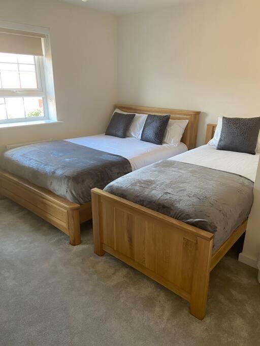 Agase Way - Stylish 4 Bed Home view 5