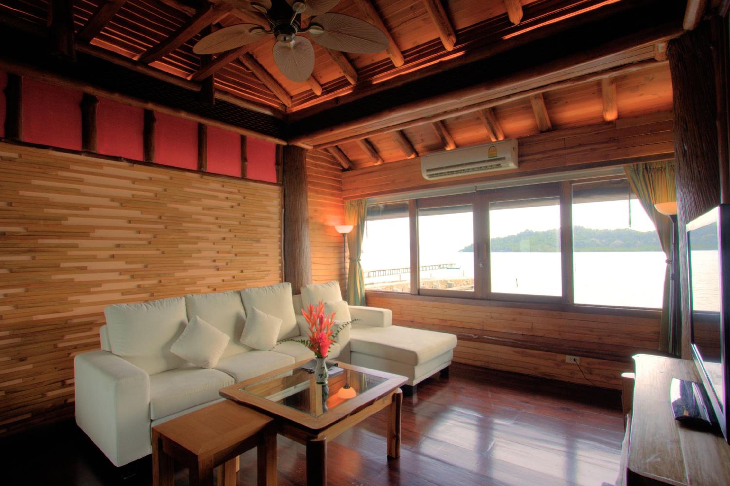 Parama Koh Chang