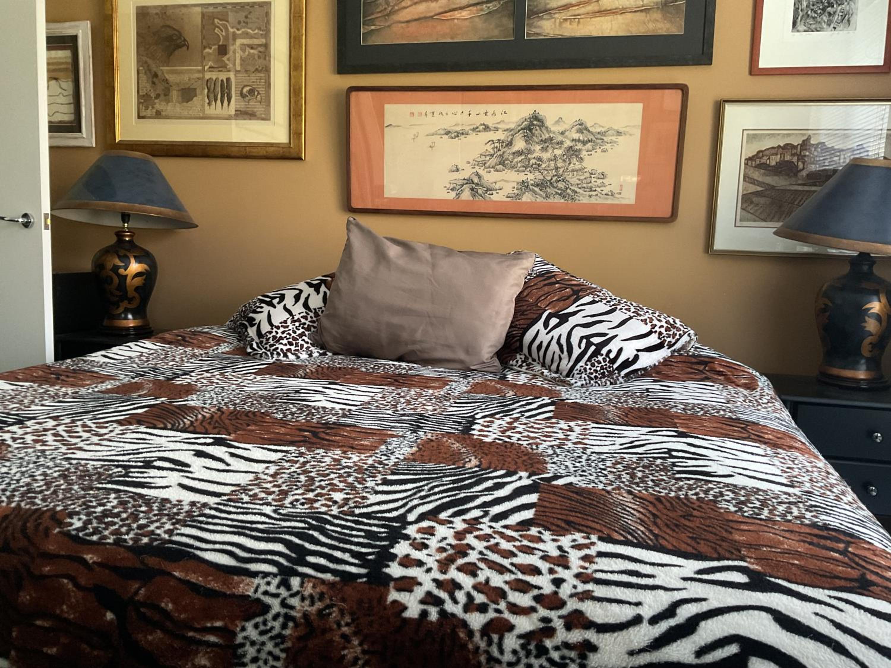Bob Brown Room Art House