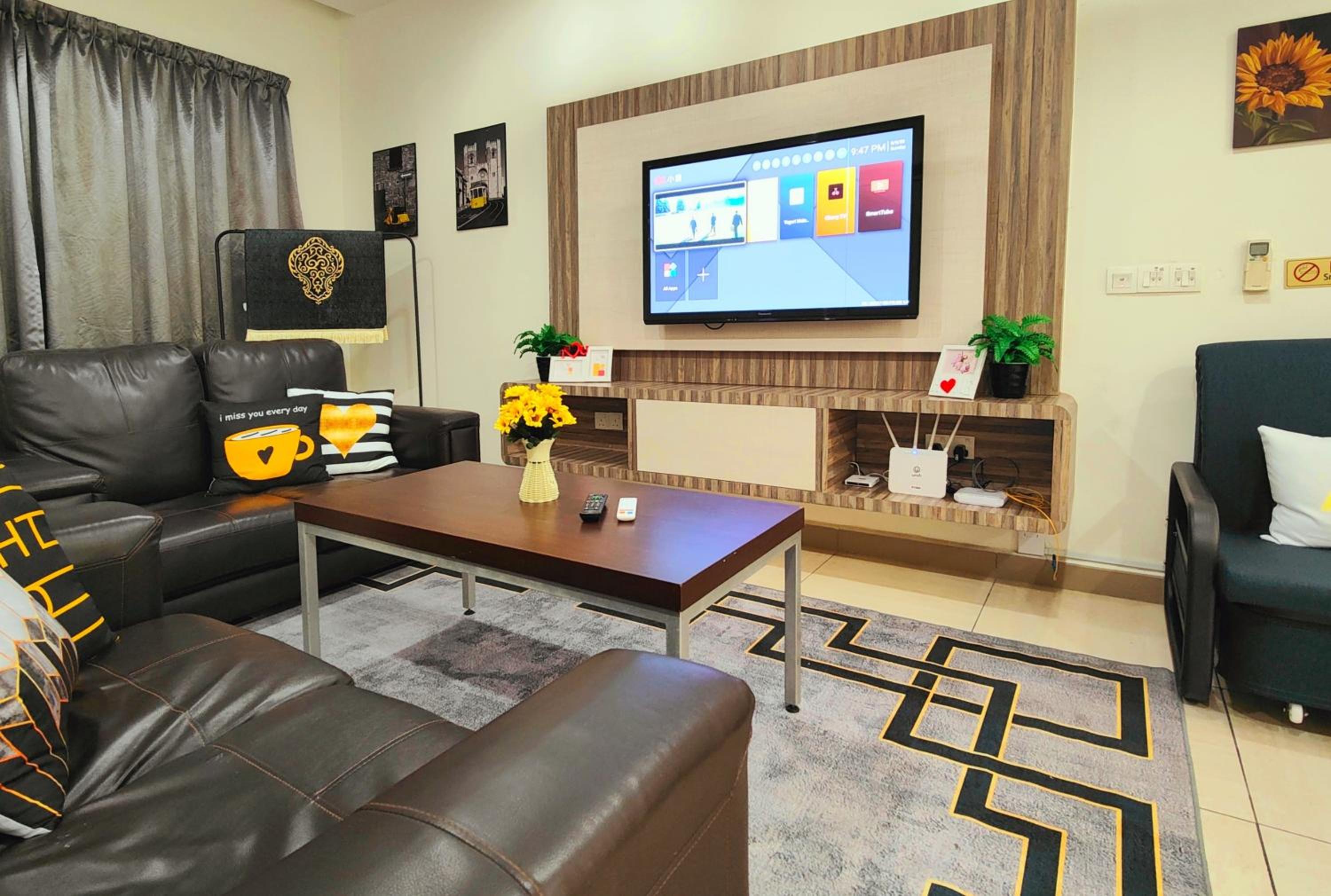 Ipoh City Modern Homestay Octagon 5-6 pax Apartment Suite Free Parking by City Home Empire photo 3