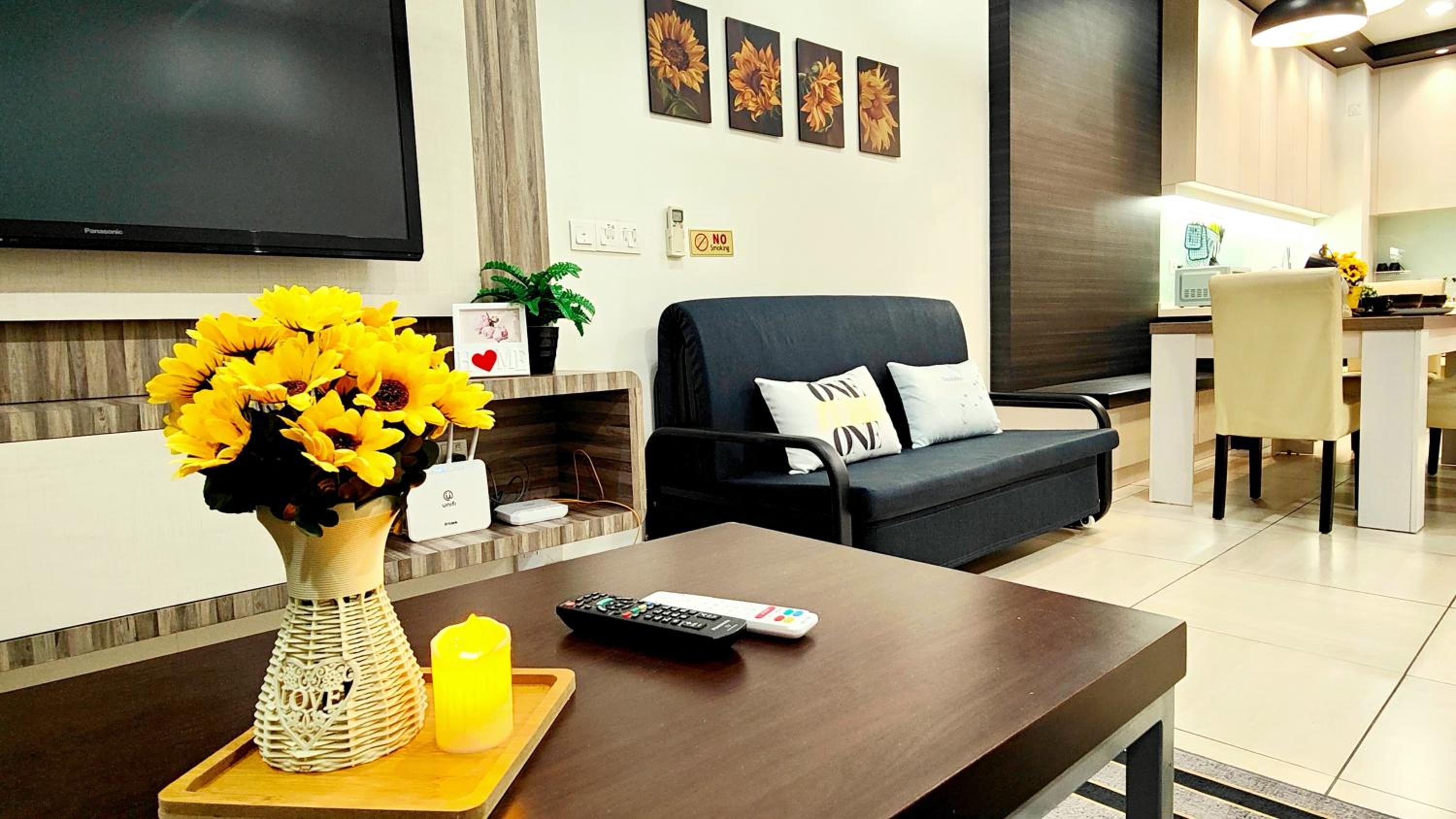Ipoh City Modern Homestay Octagon 5-6 pax Apartment Suite Free Parking by City Home Empire photo 2