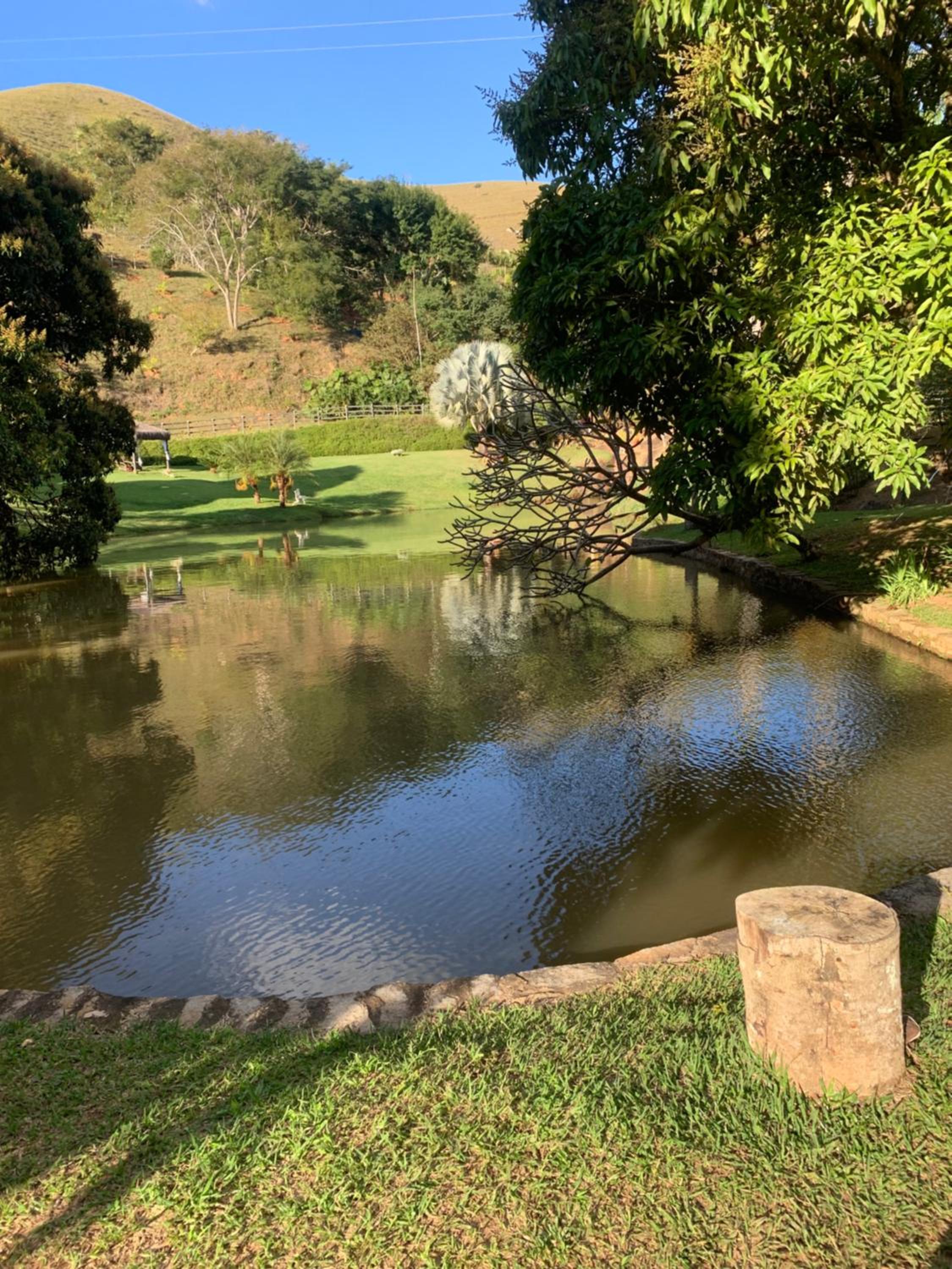 Casinha de Campo com Lago Sítio Luar do Sertão