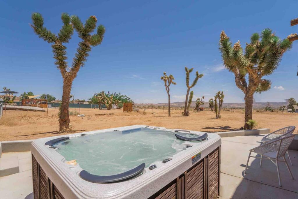 Near Pappy & Harriet's + Rimrock Ranch w/ Hot Tub view 3