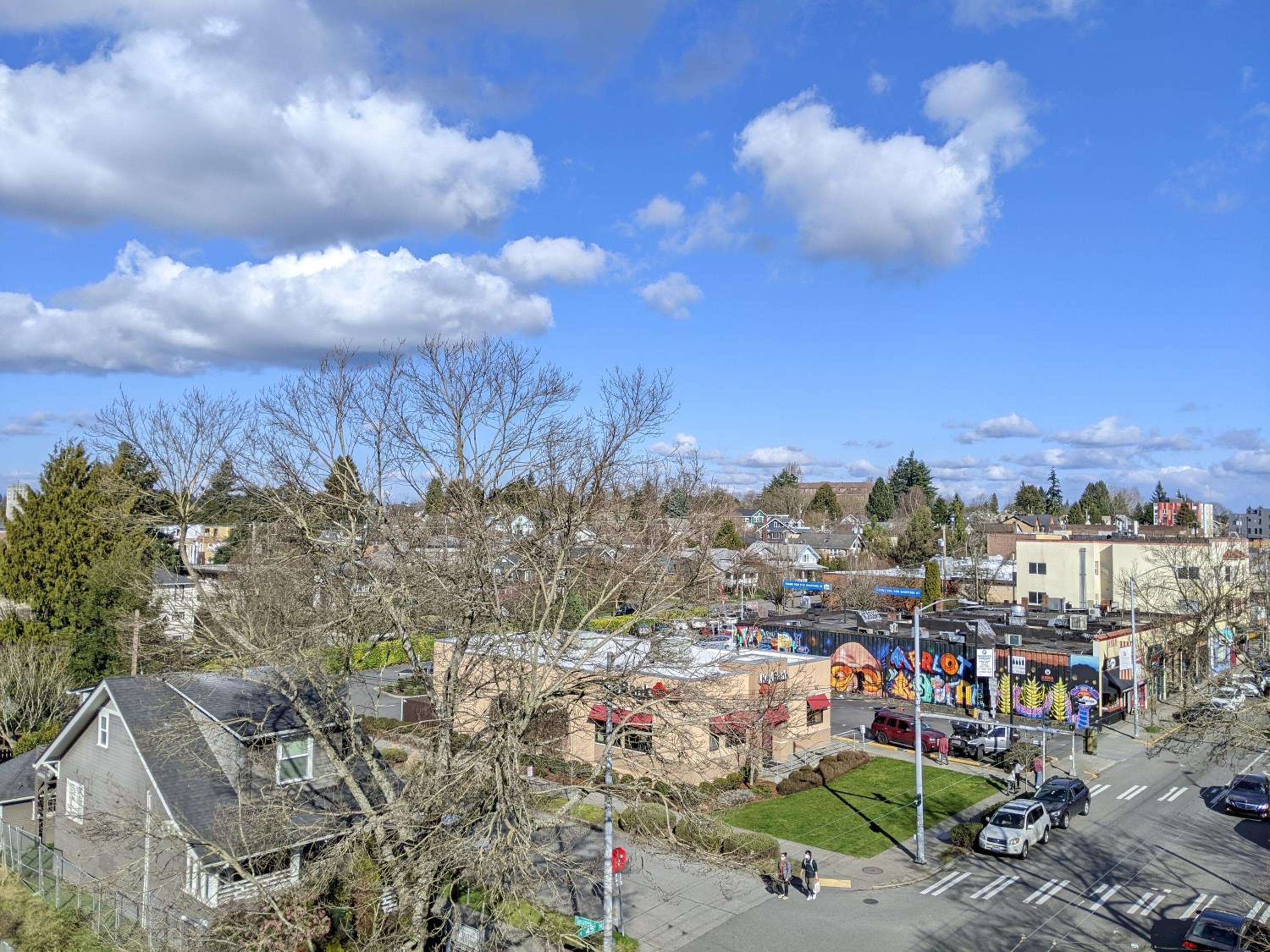 A premier smart condo with parking view 4