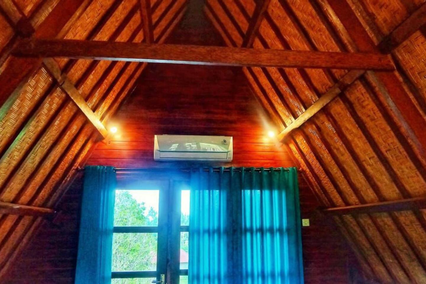 triangle cottage bali