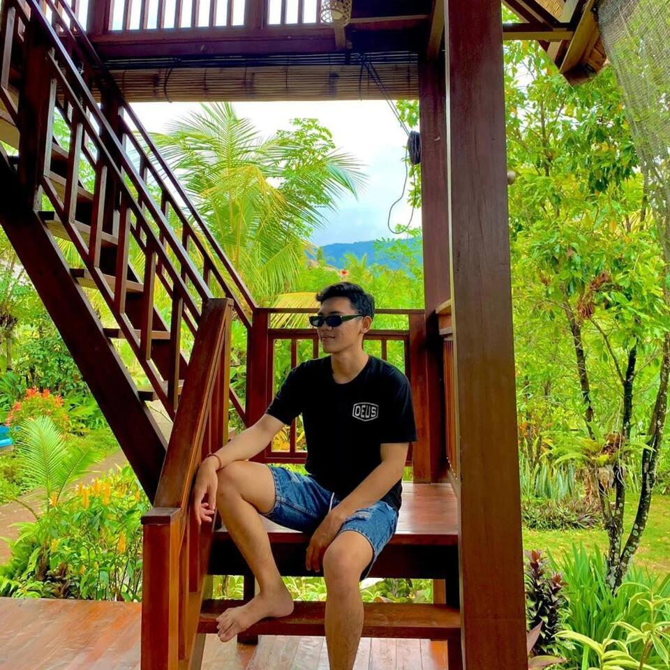 triangle cottage bali
