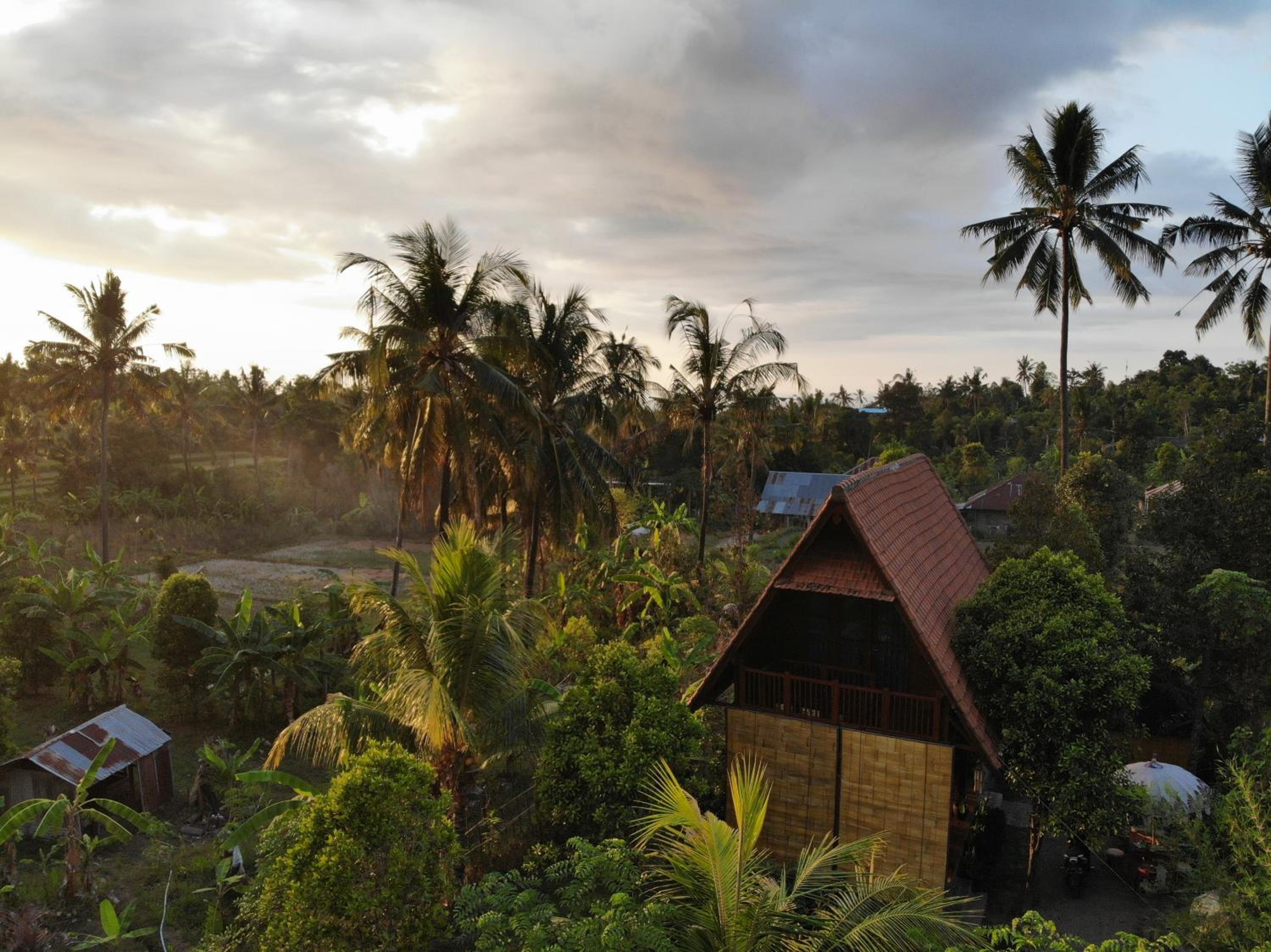 triangle cottage bali