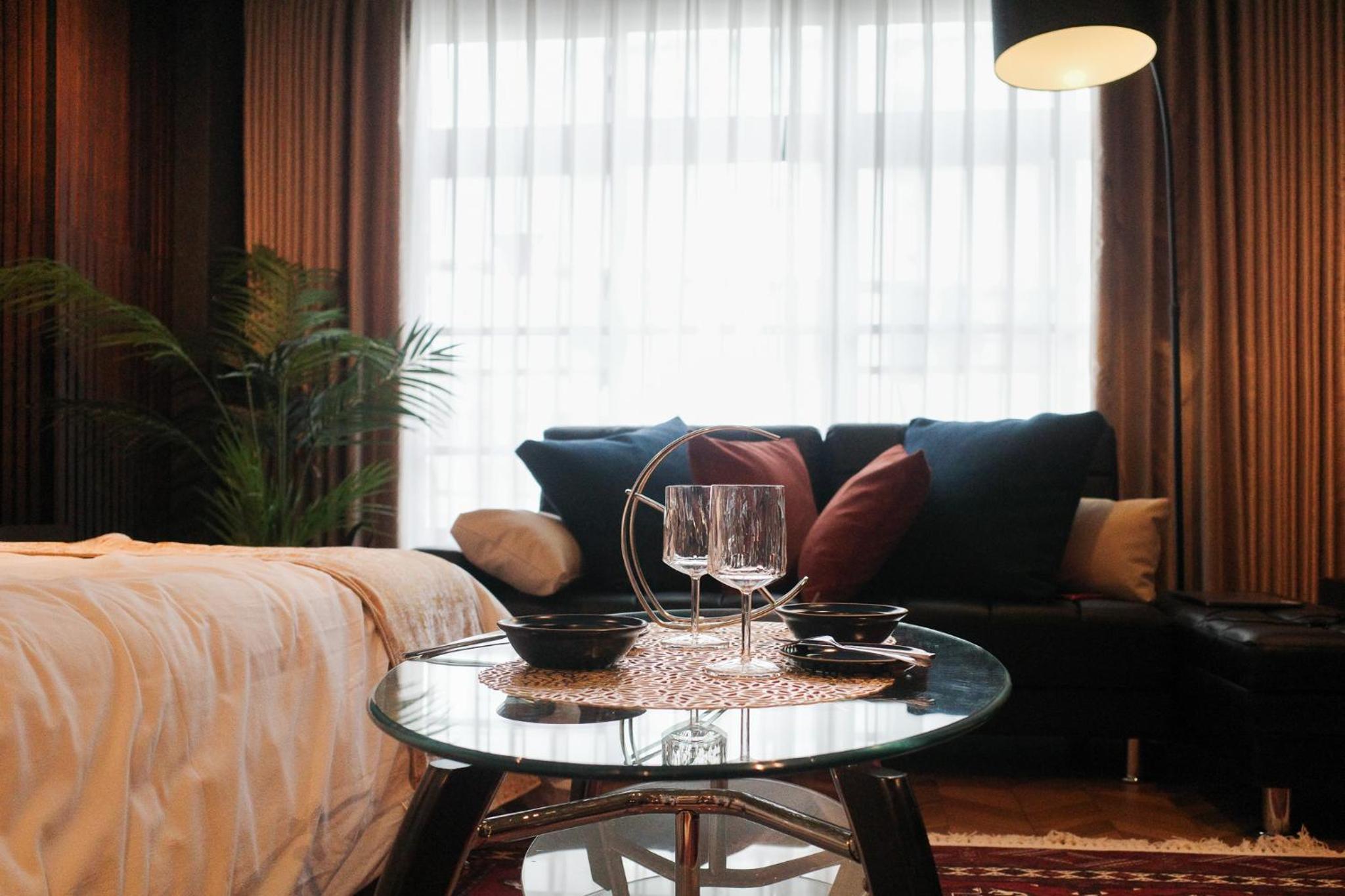 hotel room