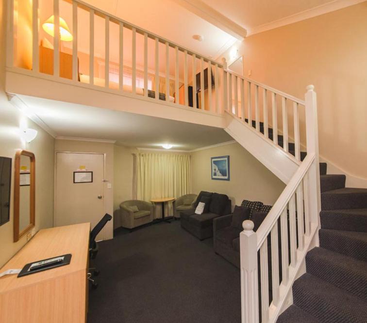 Harbour Sails Motor Inn - Property Image 1