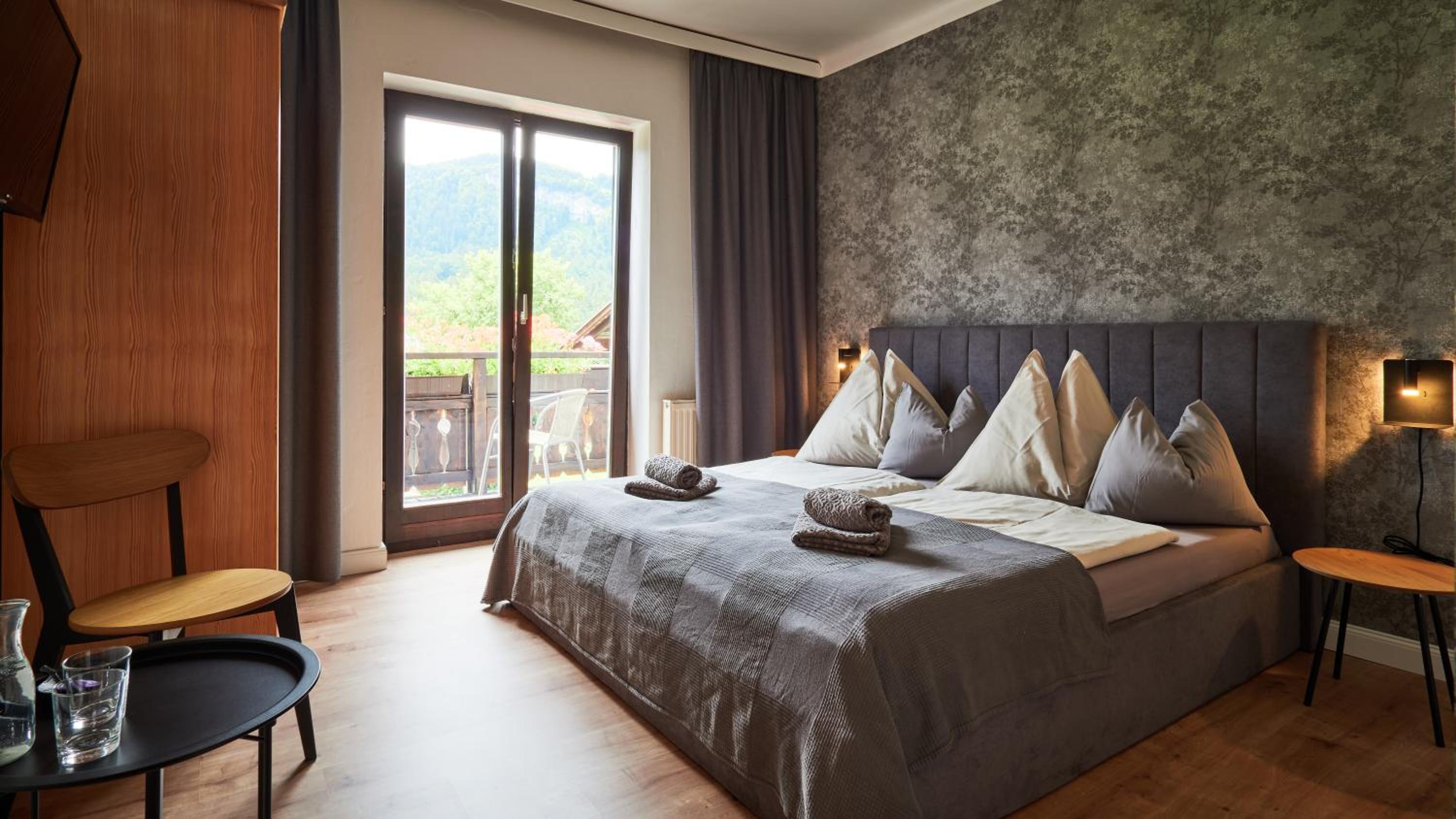 Jeff's - Rooms with a mountain view