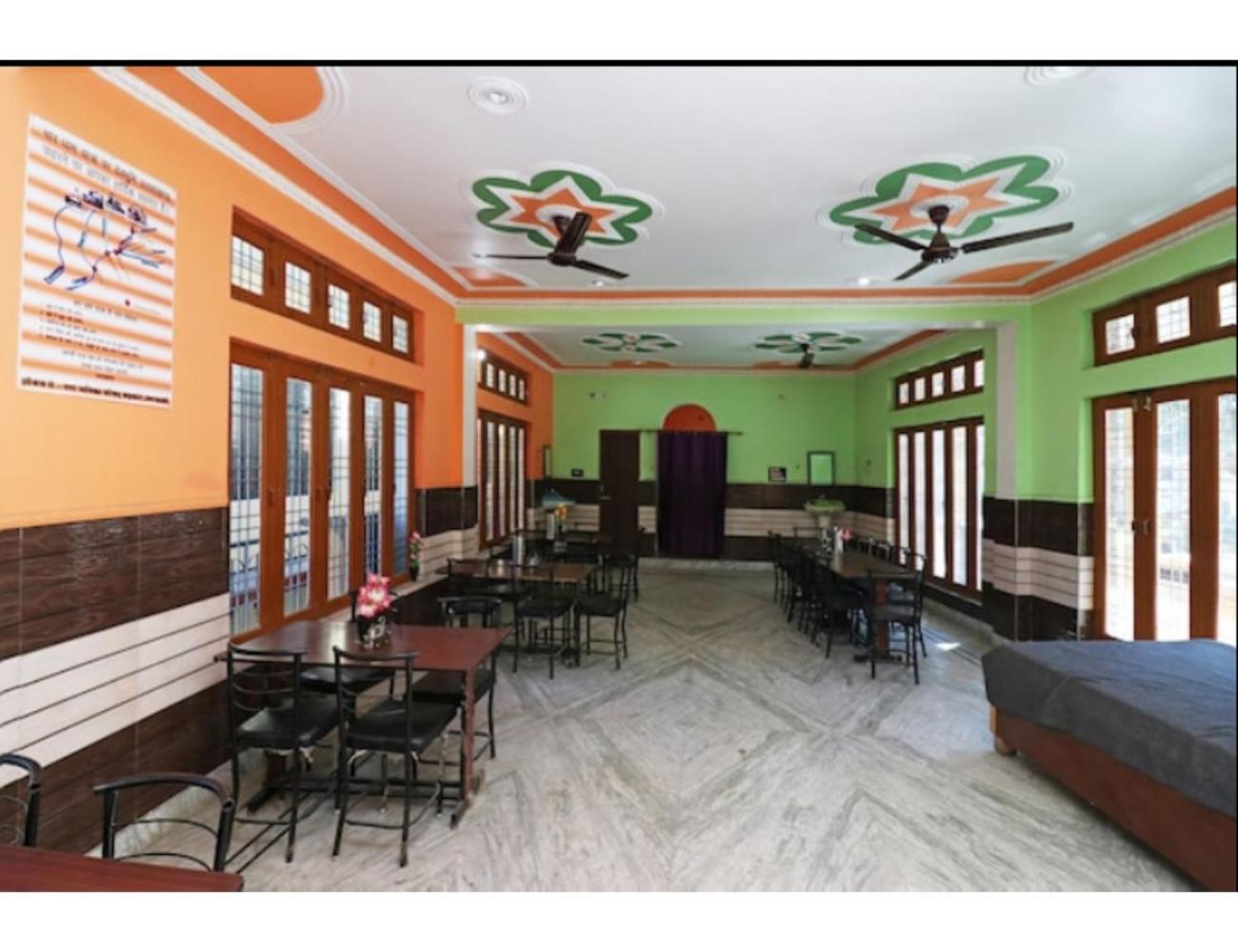 Hotel Kanak Palace, Barkot