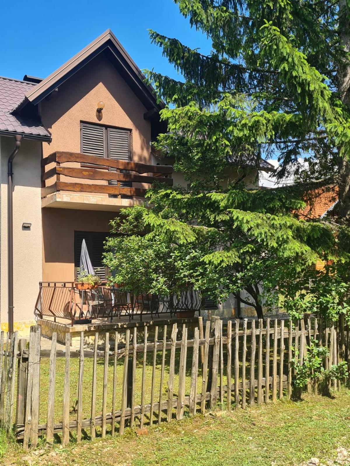 Holiday Home "Iris" near Plitvice Lakes view 3