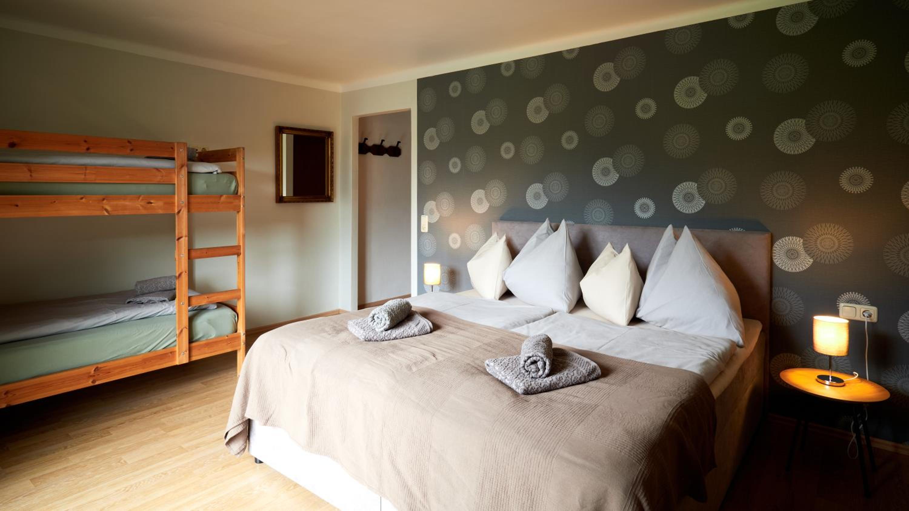 Jeff's - Rooms with a mountain view