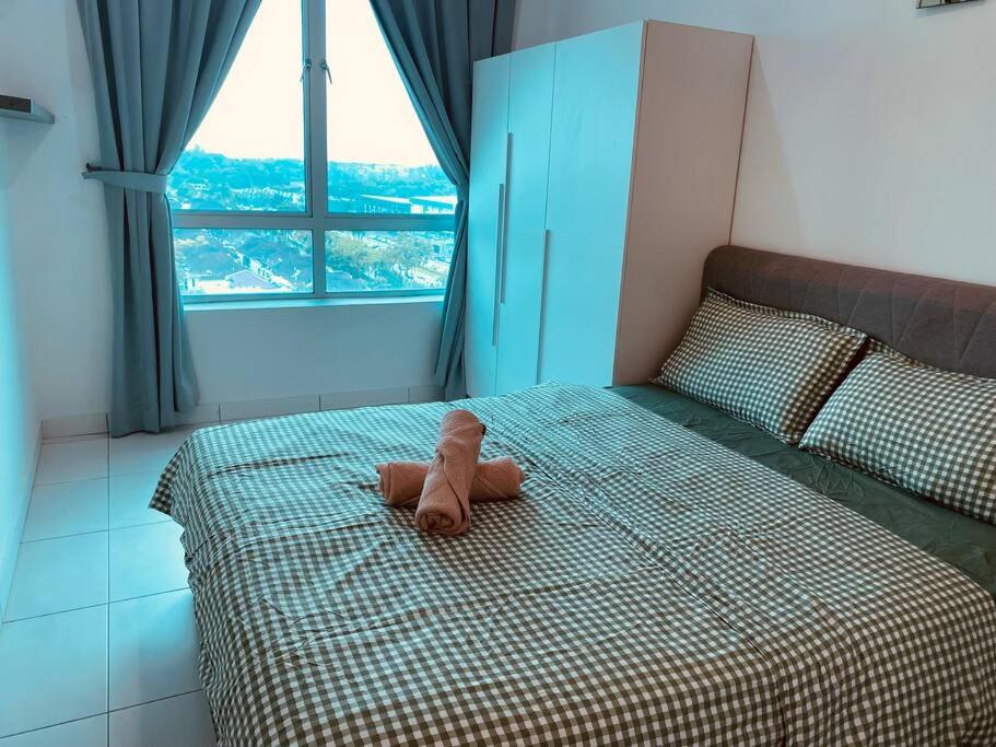 Mount Austin #Akademik Suite 3B2R 4-6Pax #MSPro