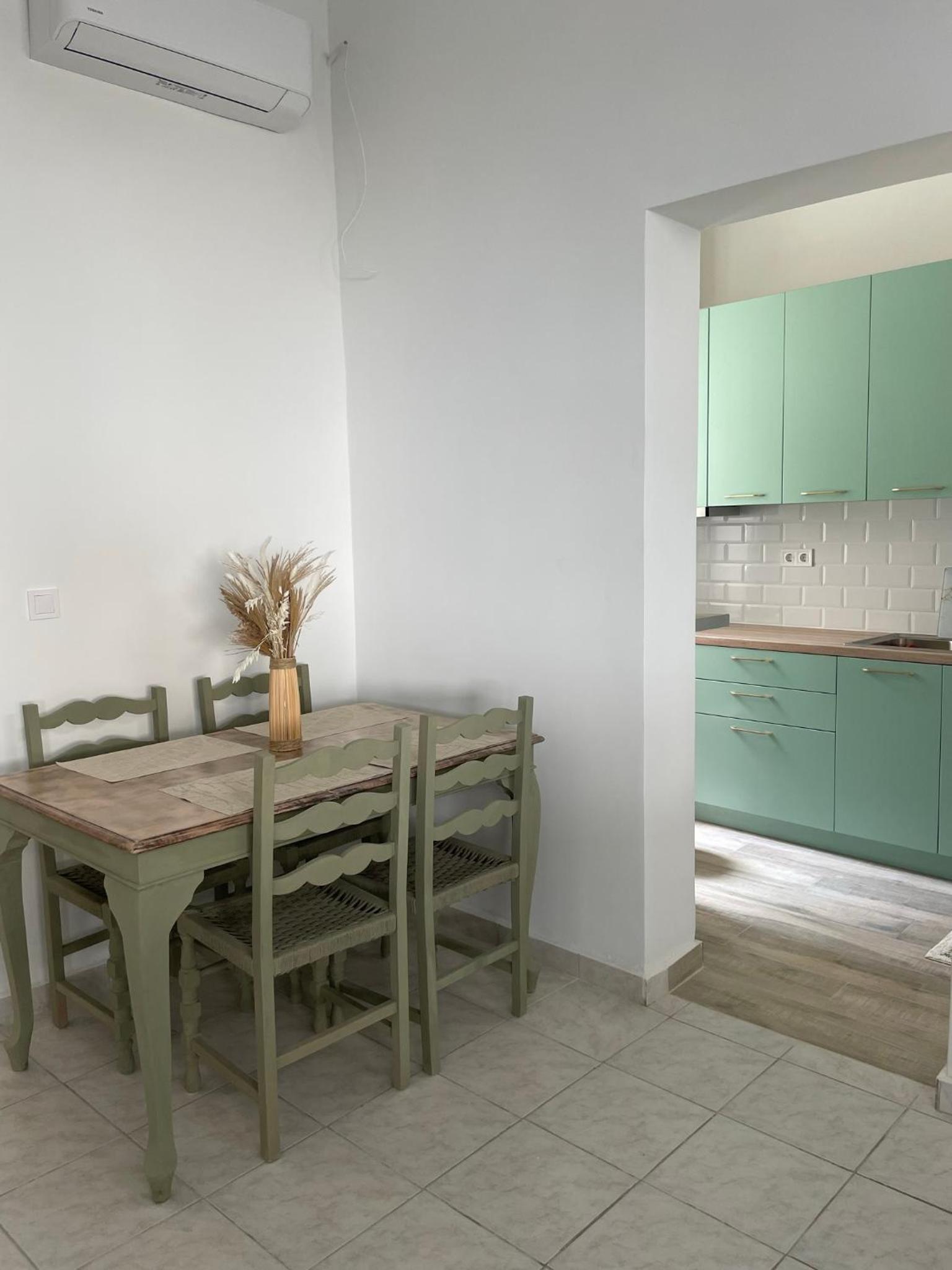 Piraiki Coastal Accommodation