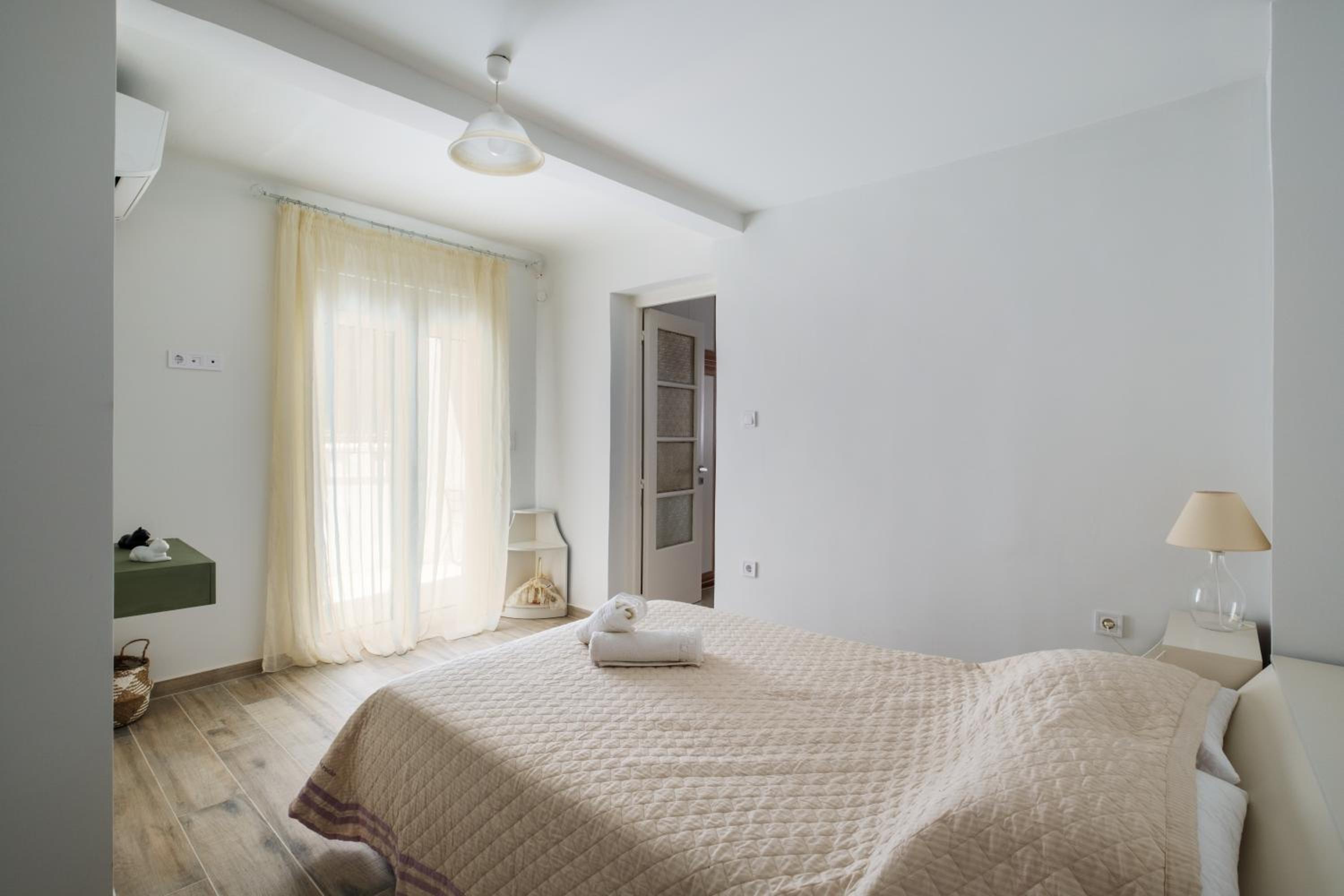 Piraiki Coastal Accommodation