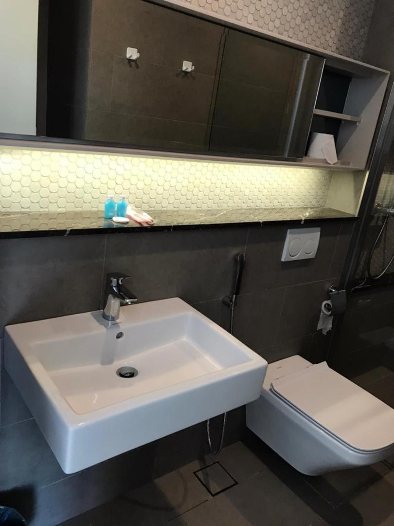 BBCC APARTMENT AT LUCENTIA 2