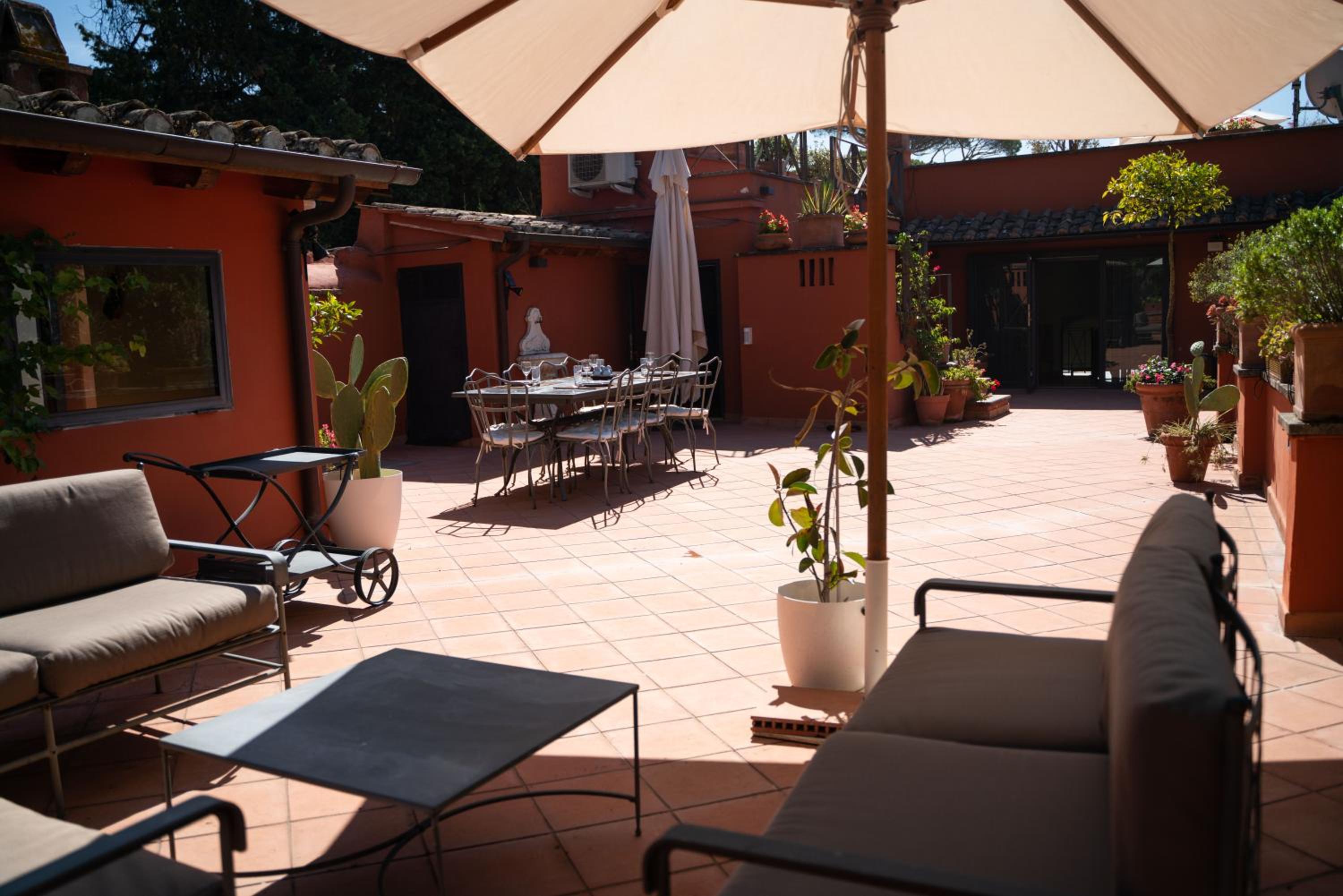 Villa Terme di Caracalla with private Swimming Pool