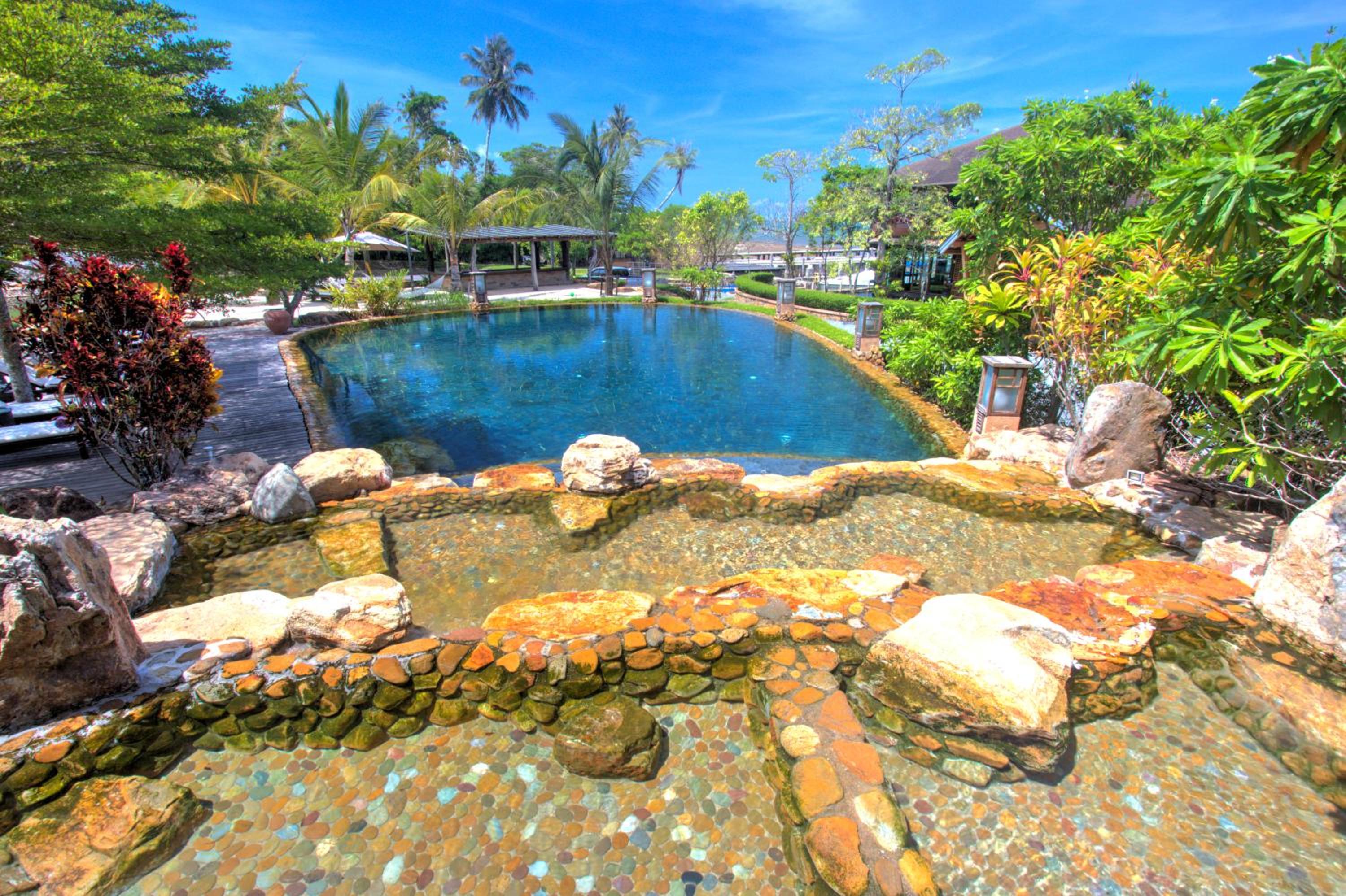 Parama Koh Chang