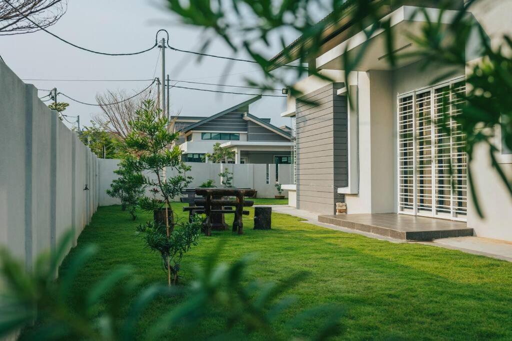 Krubong Bungalow Homestay [WiFi equipped] view 3