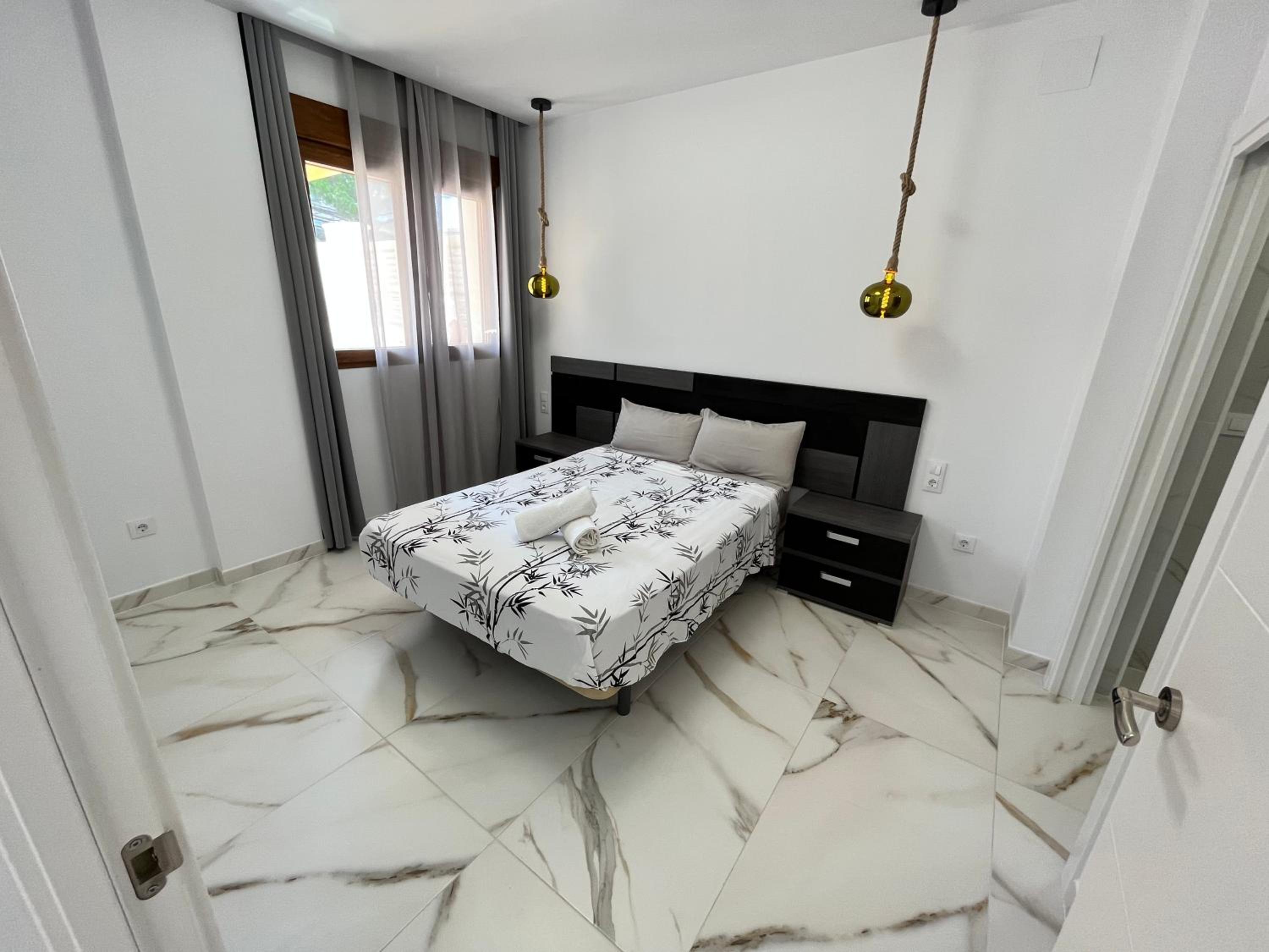 Calpe apartamento lujoso bajo terasa piscina aire cerca playa pueblo