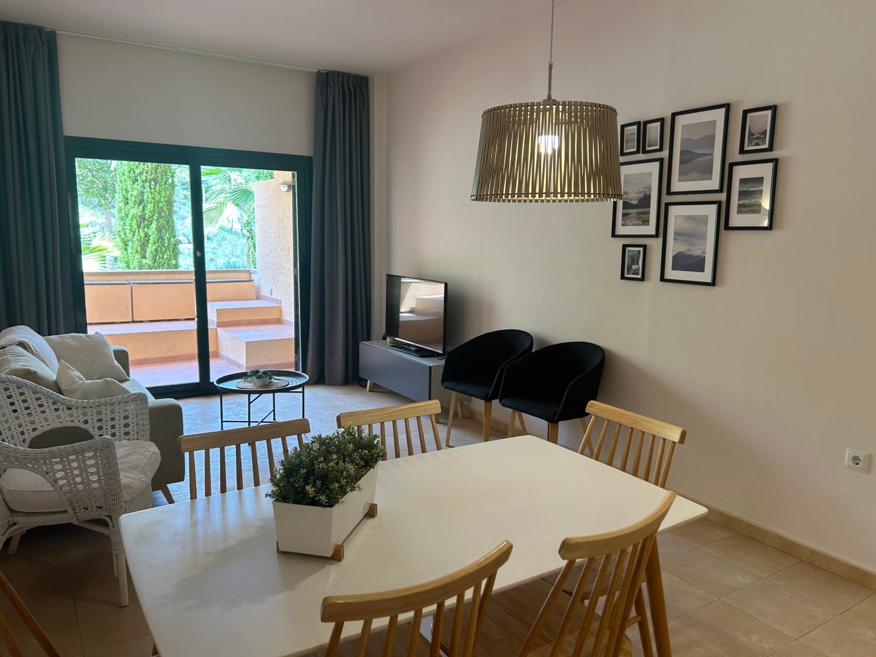 Quite & relaxing private apartment for 2-6 pers - Golf & Pool resort - Murcia view 4