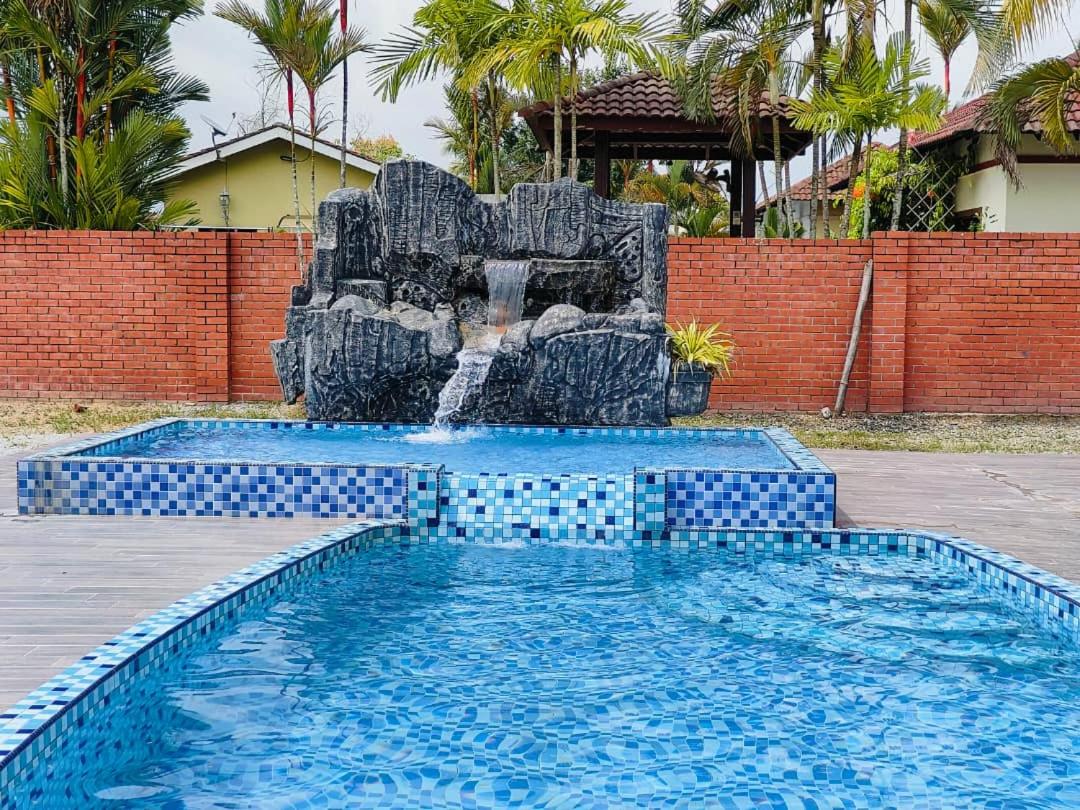 Afamosa private pool 1185