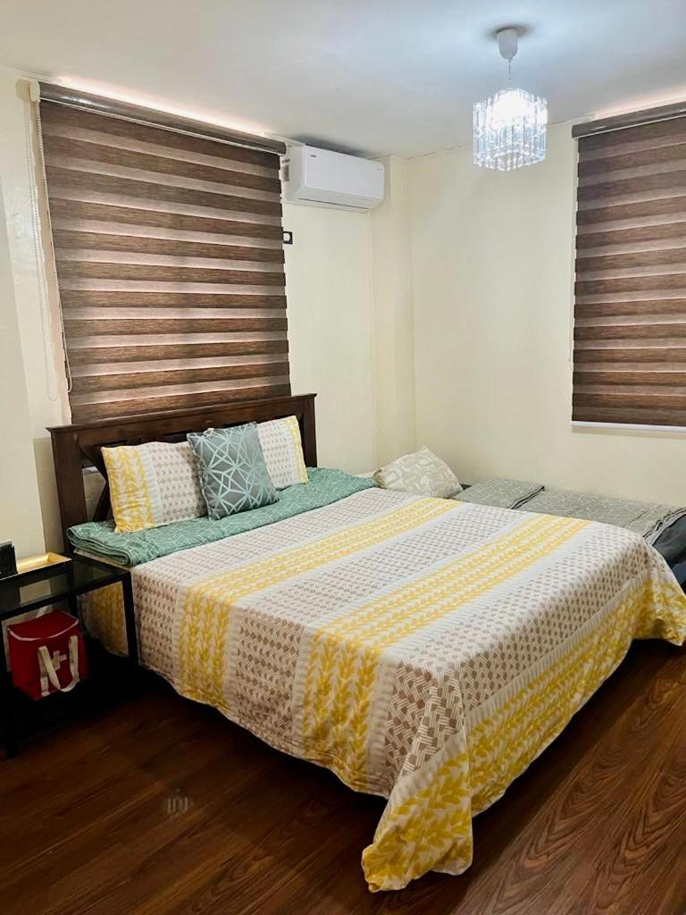 Tagaytay Swiss cabin Netflix/Wifi/Parking view 4