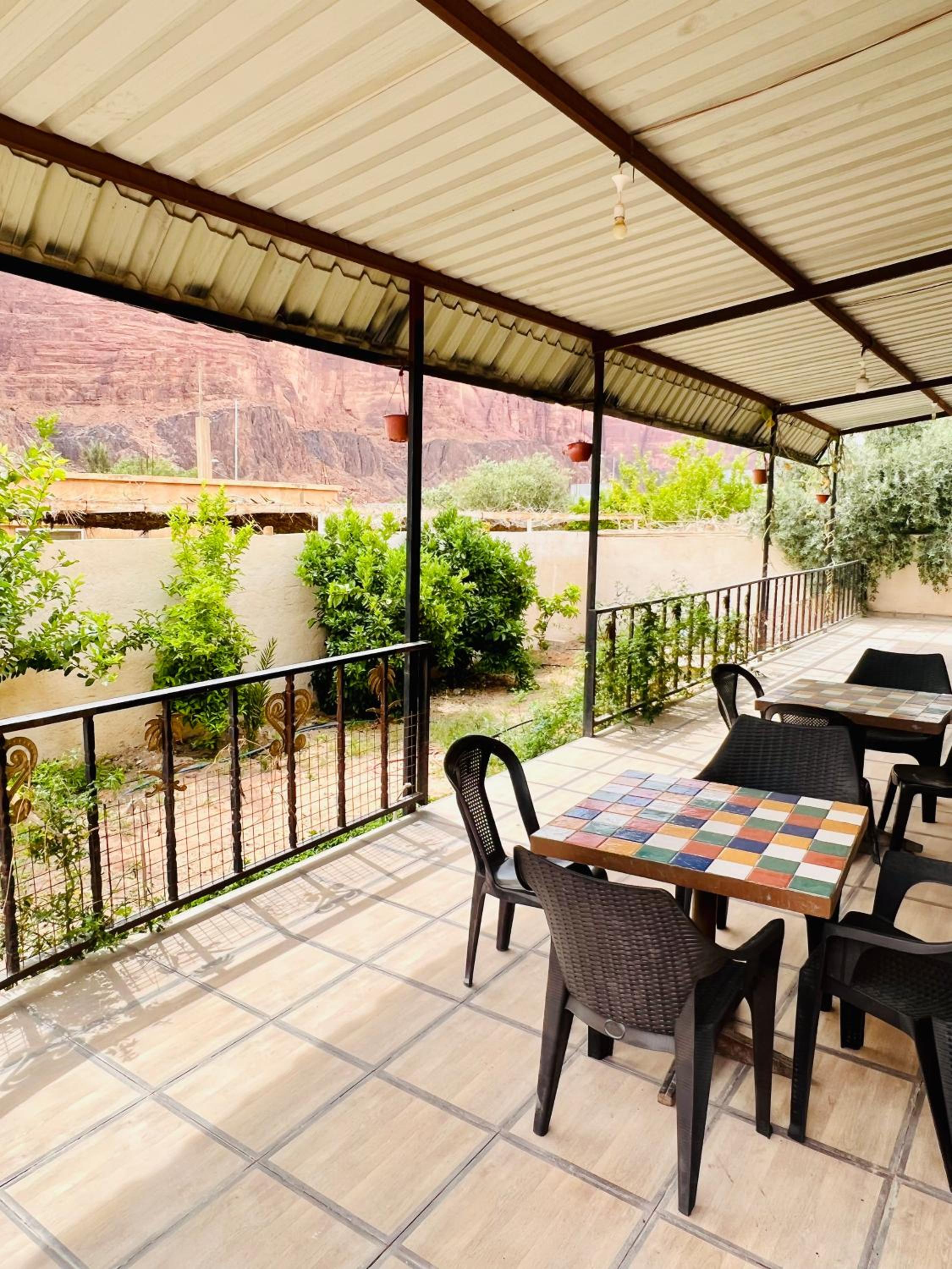 Wadi rum village bed and breakfast view 5