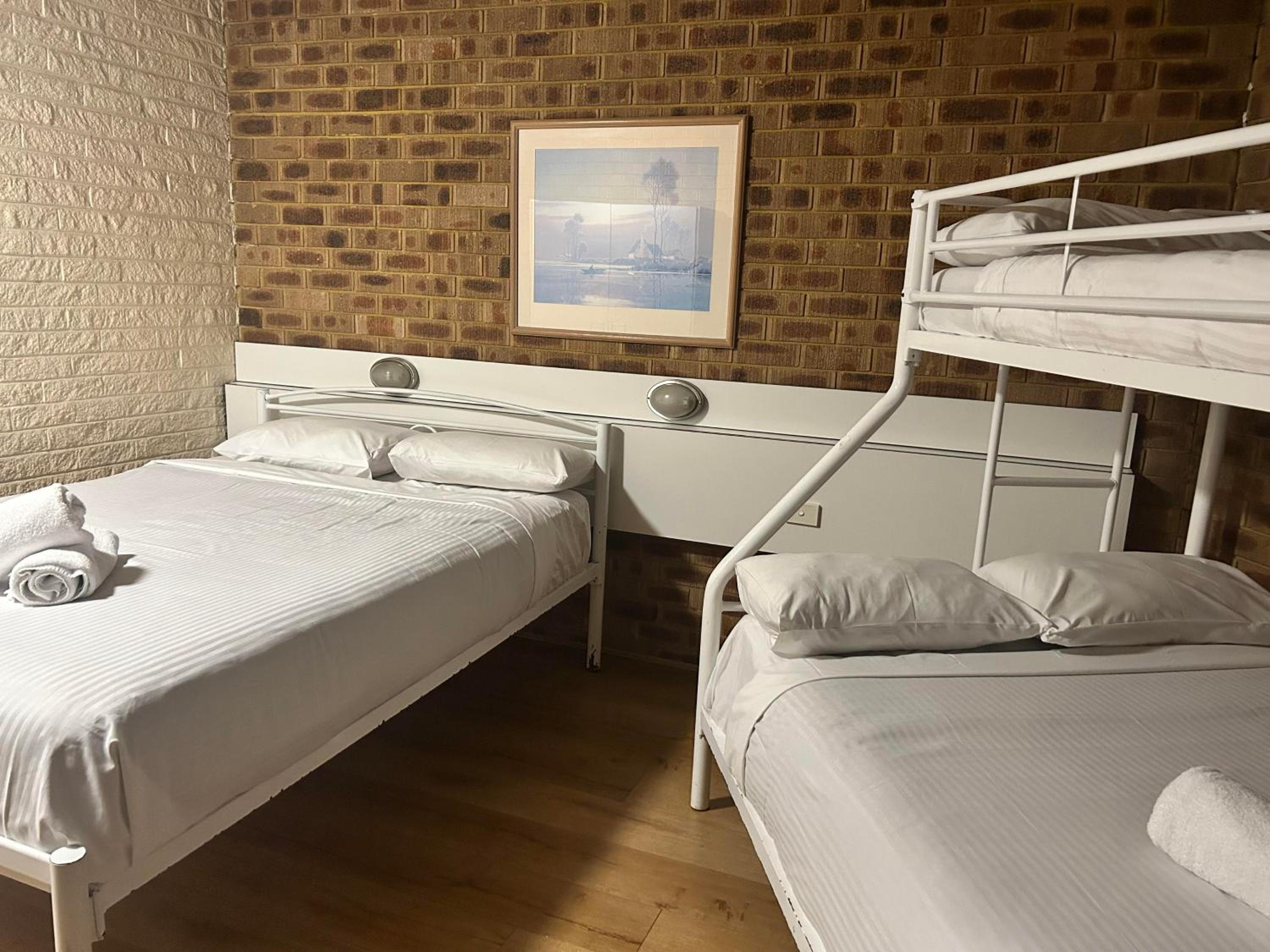 Marco Polo Motor Inn Sydney Hotel