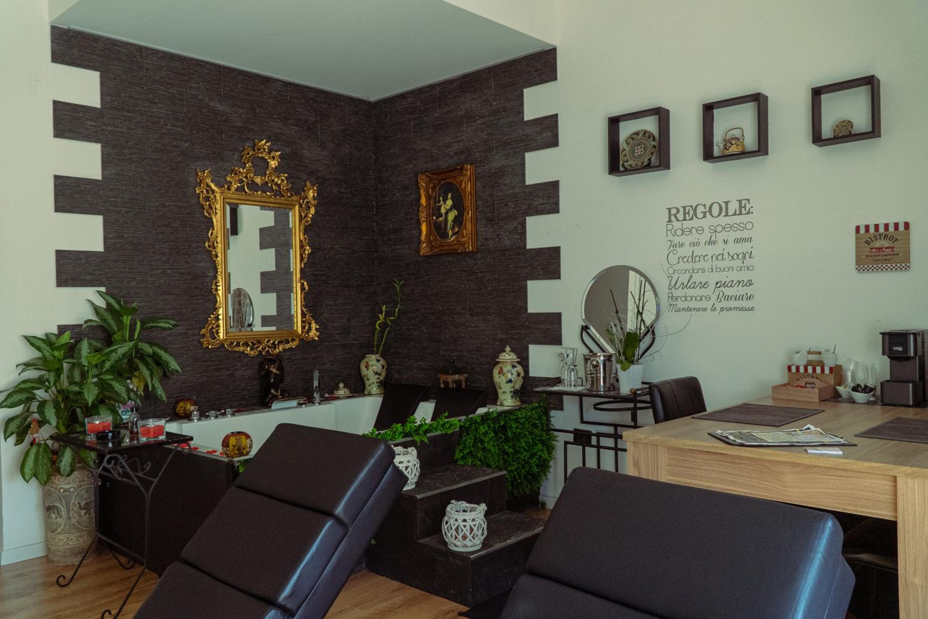 Palmina's Apartments