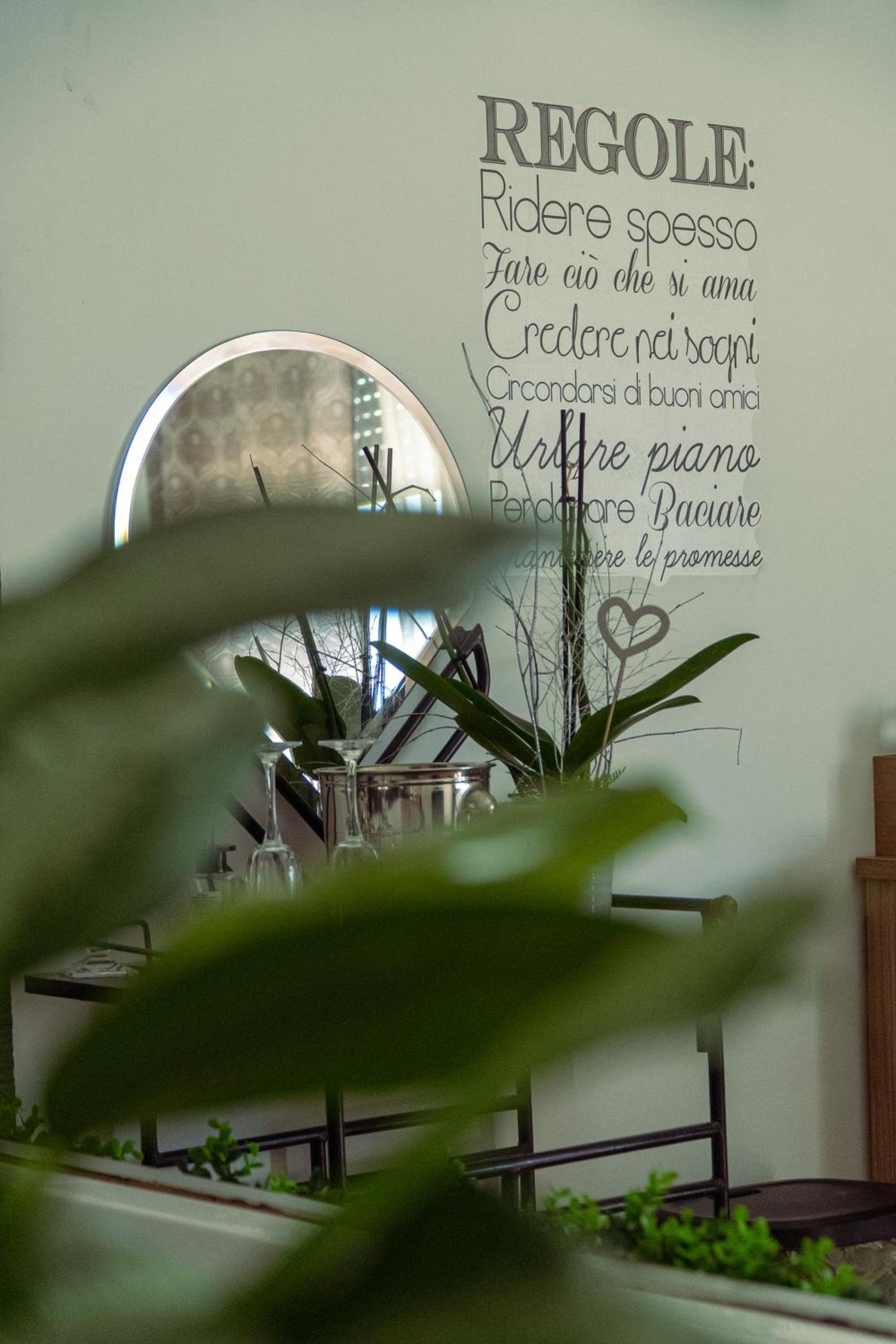 Palmina's Apartments