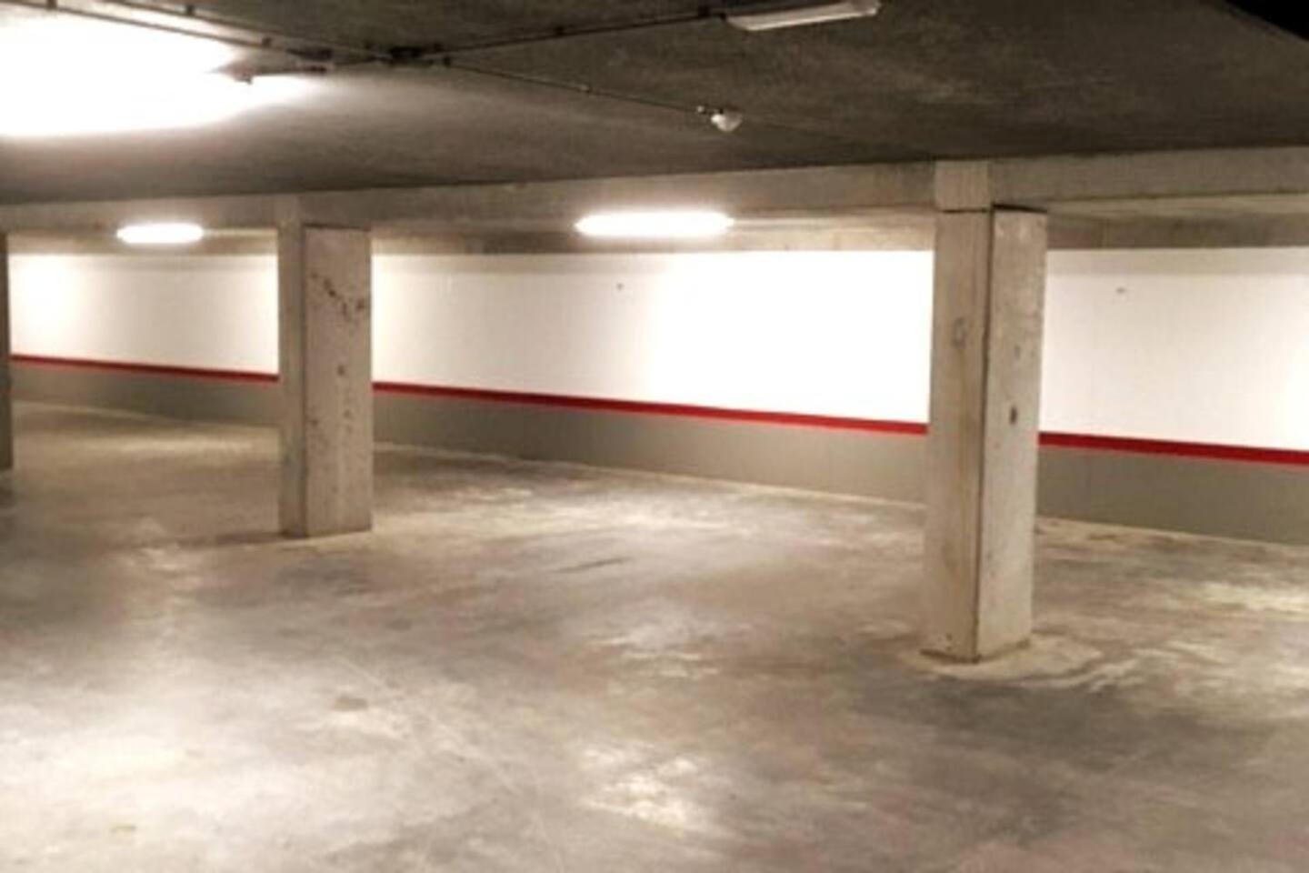 Luxueus & nieuw 2-slaapkamerappartement met garage