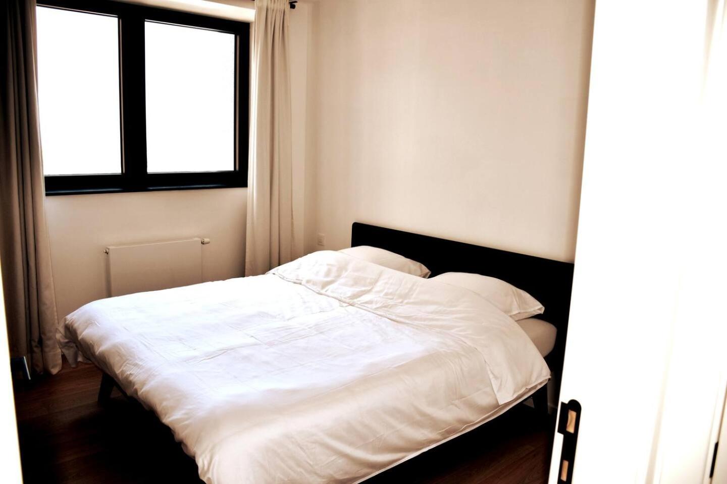 Luxueus & nieuw 2-slaapkamerappartement met garage