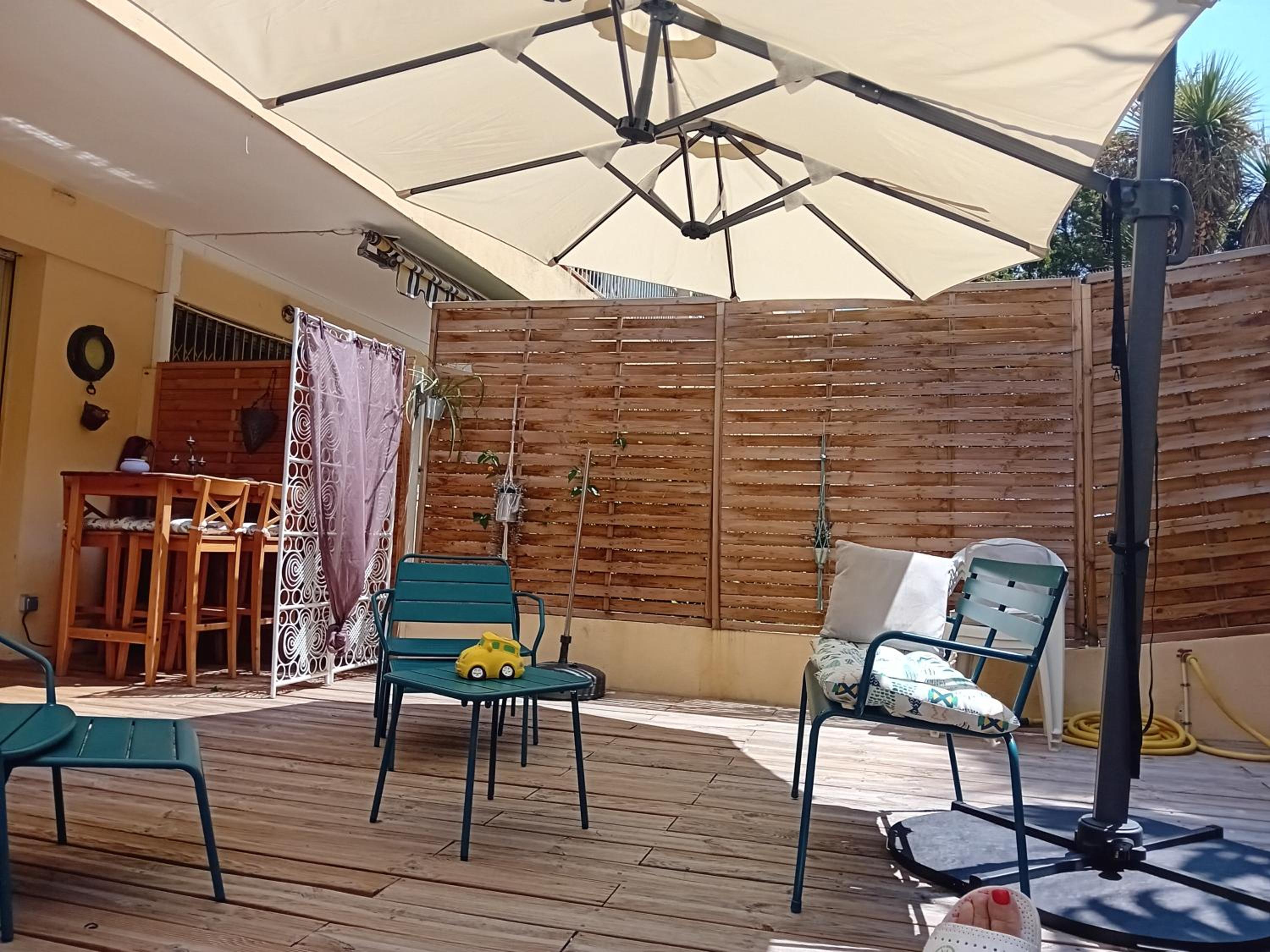 NICE- GAIRAUT - JARDIN PRIVE- GRAND F1 LUMINEUX-Piscine Collective photo 5