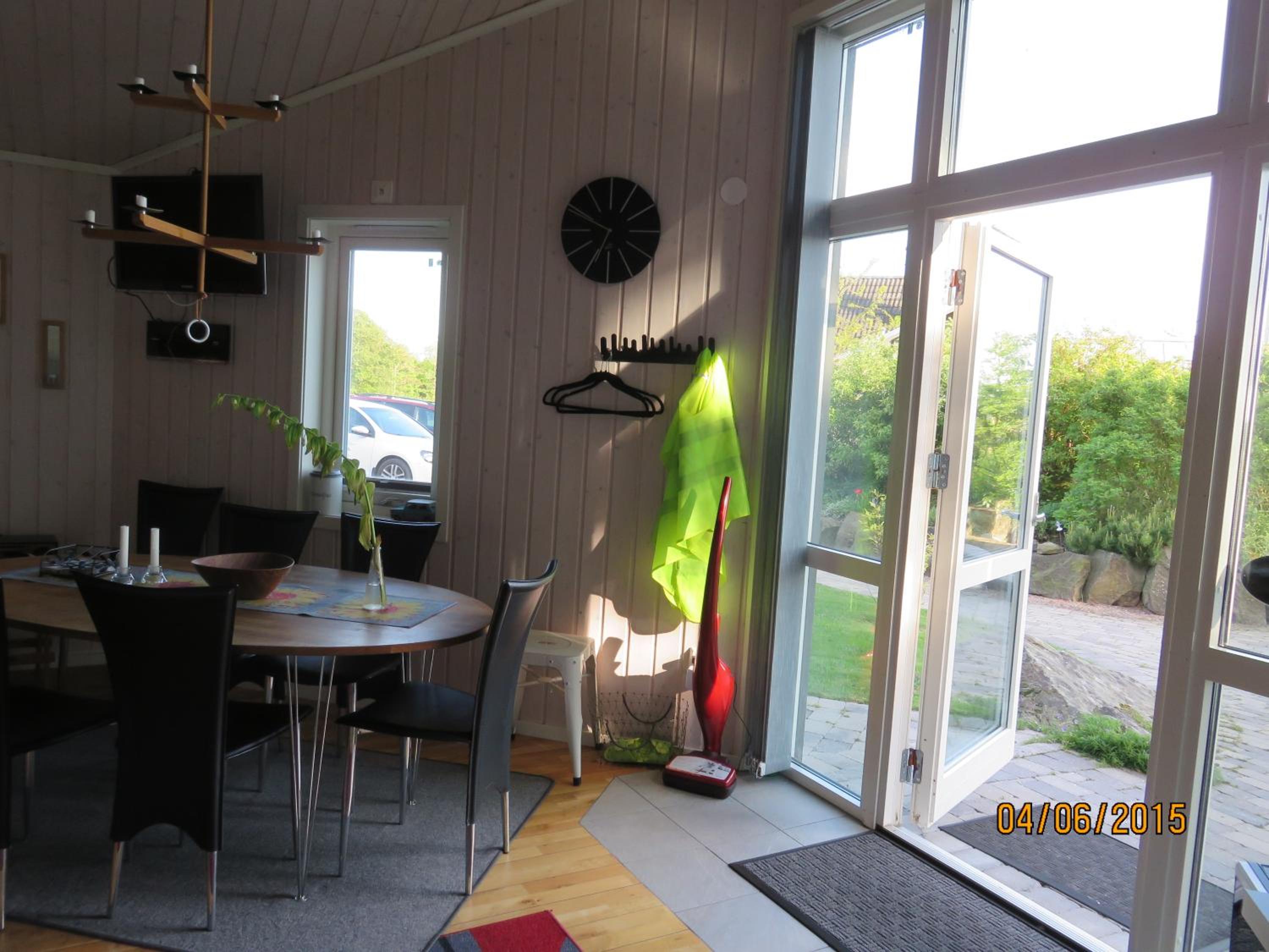 Photo 9