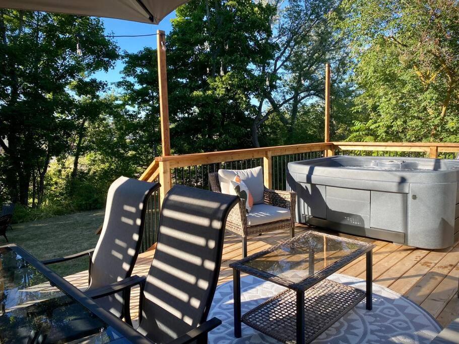 Parkman Pad in Montague