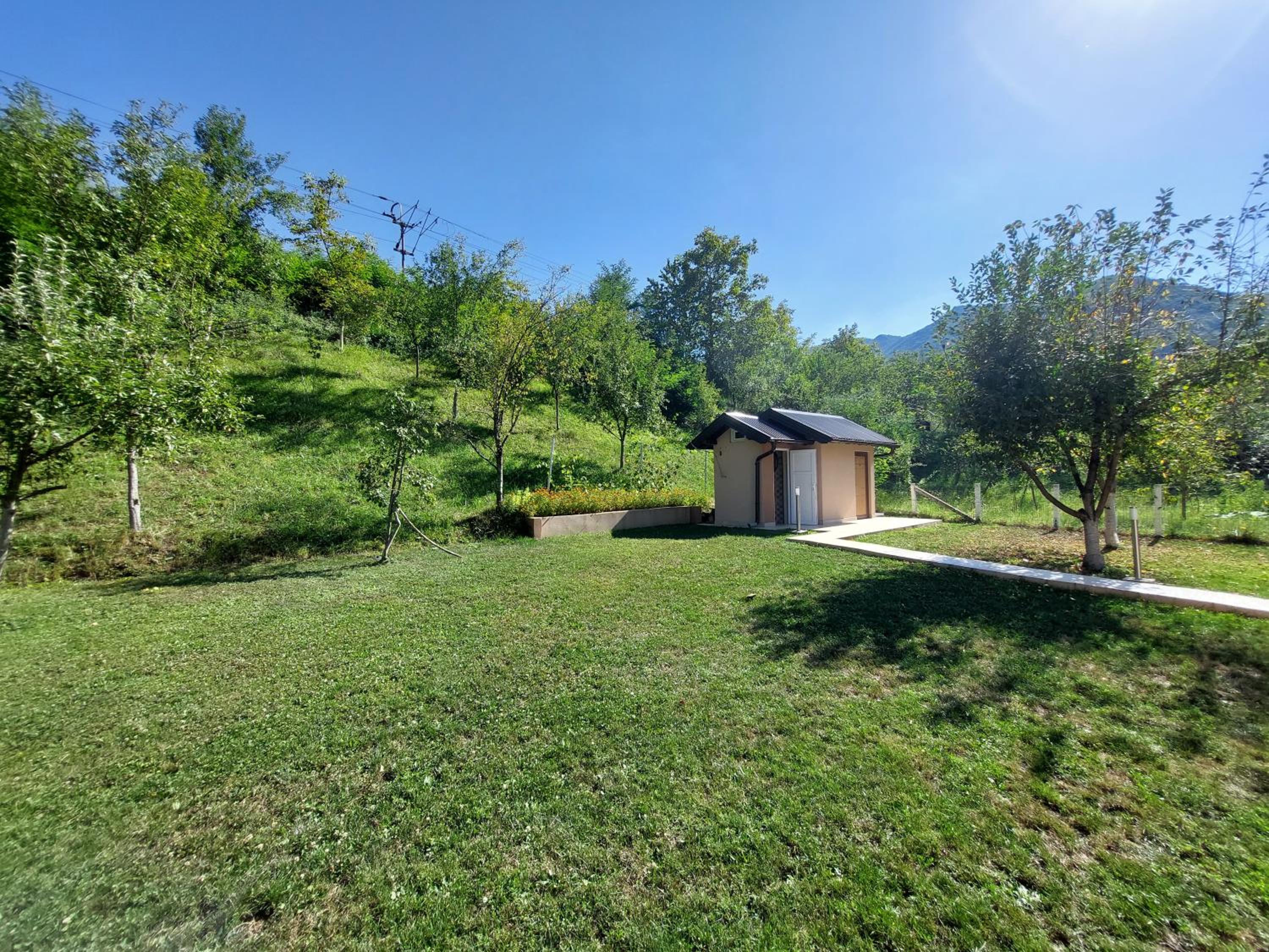 Kuća-Villa pored rijeke i jezera Čelebići Konjic