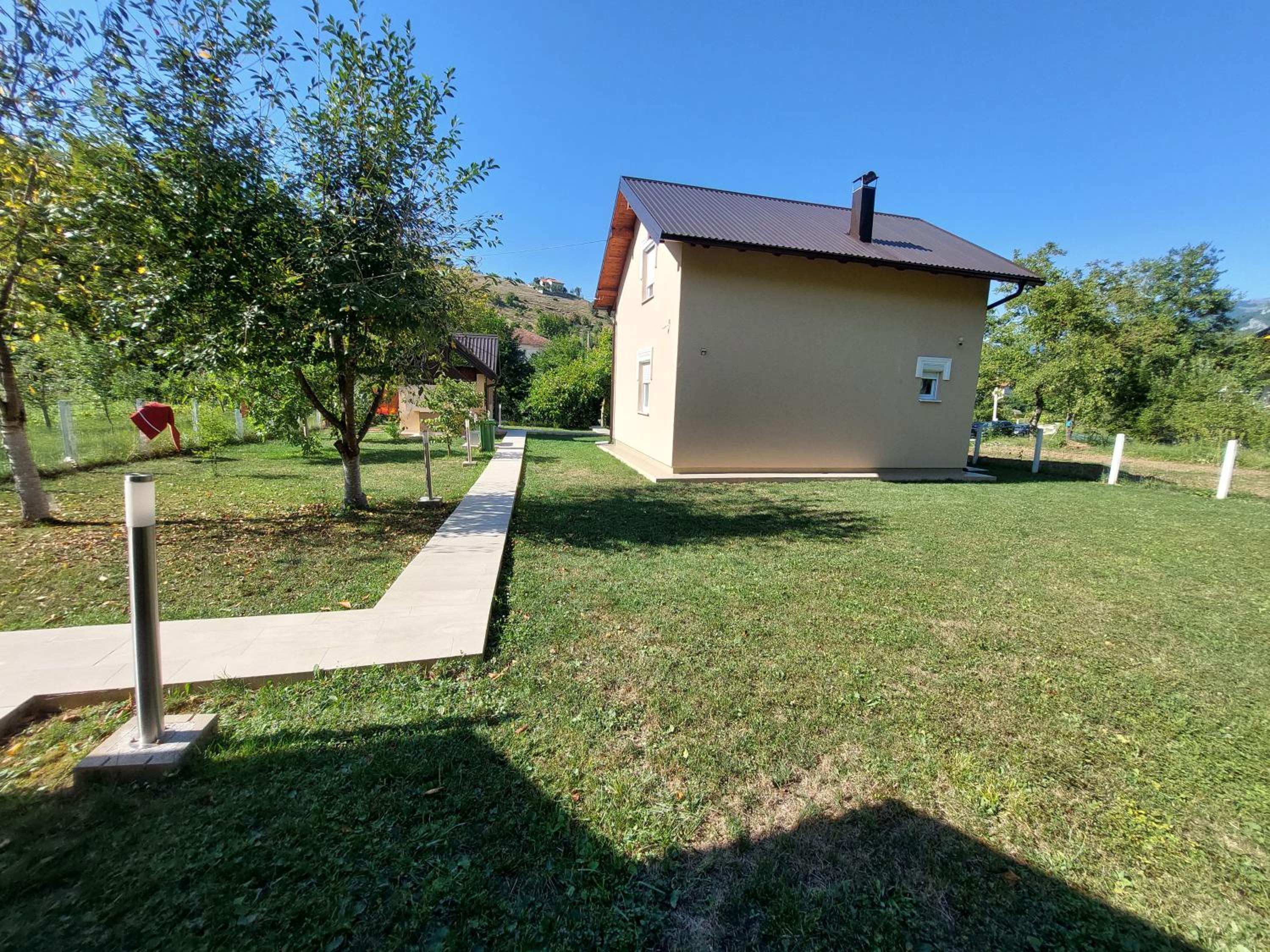 Kuća-Villa pored rijeke i jezera Čelebići Konjic