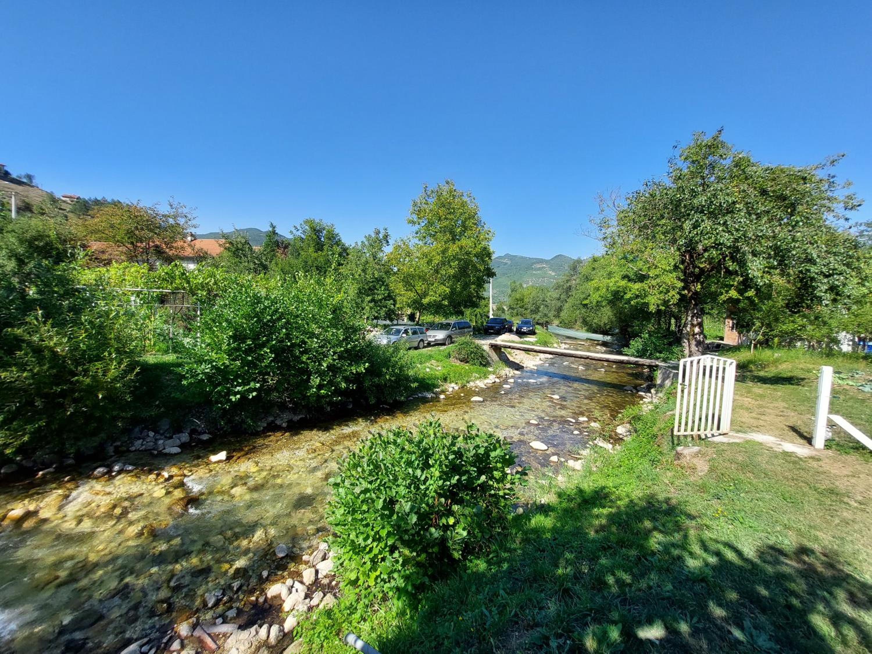 Kuća-Villa pored rijeke i jezera Čelebići Konjic